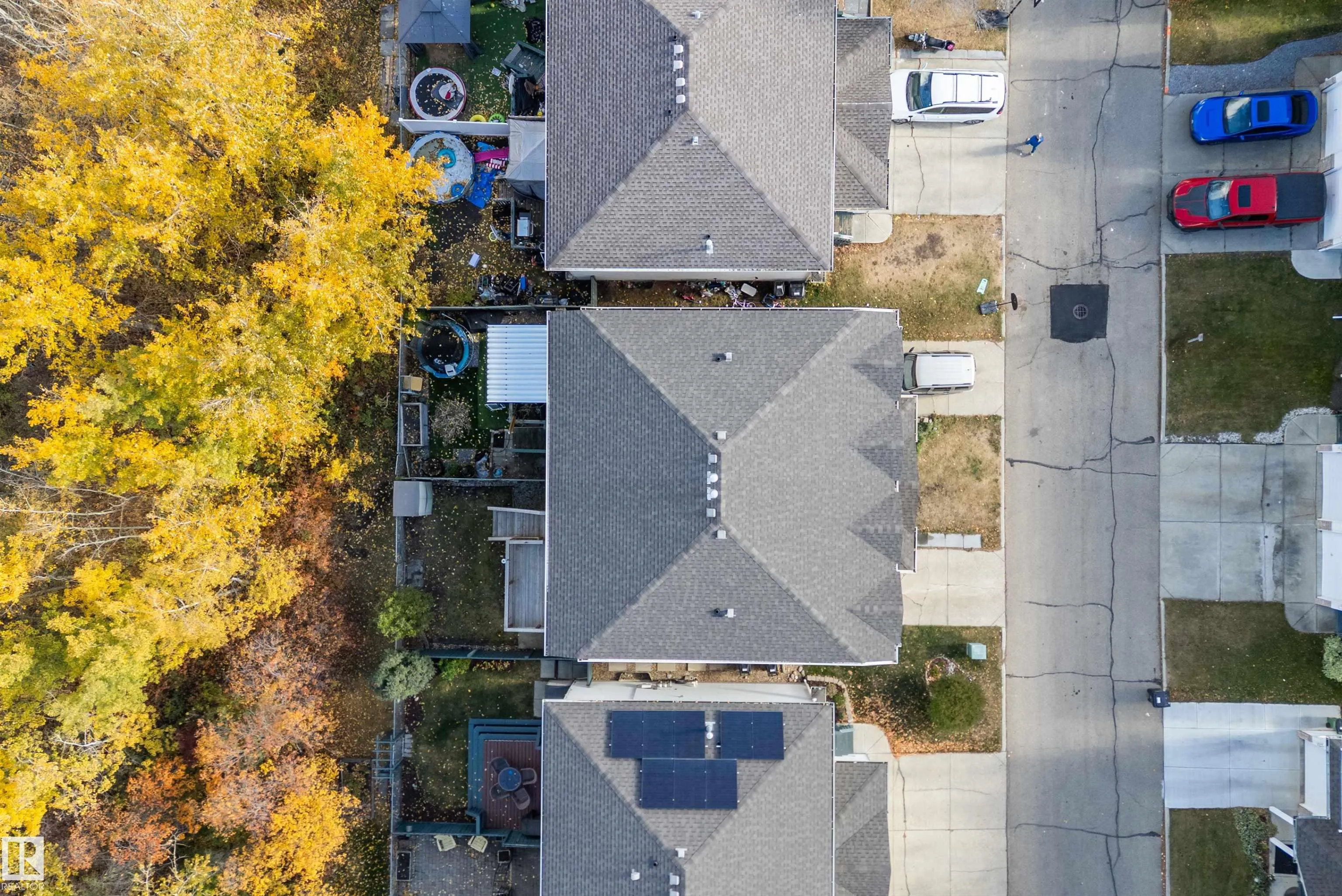 300 HOOPER Crescent