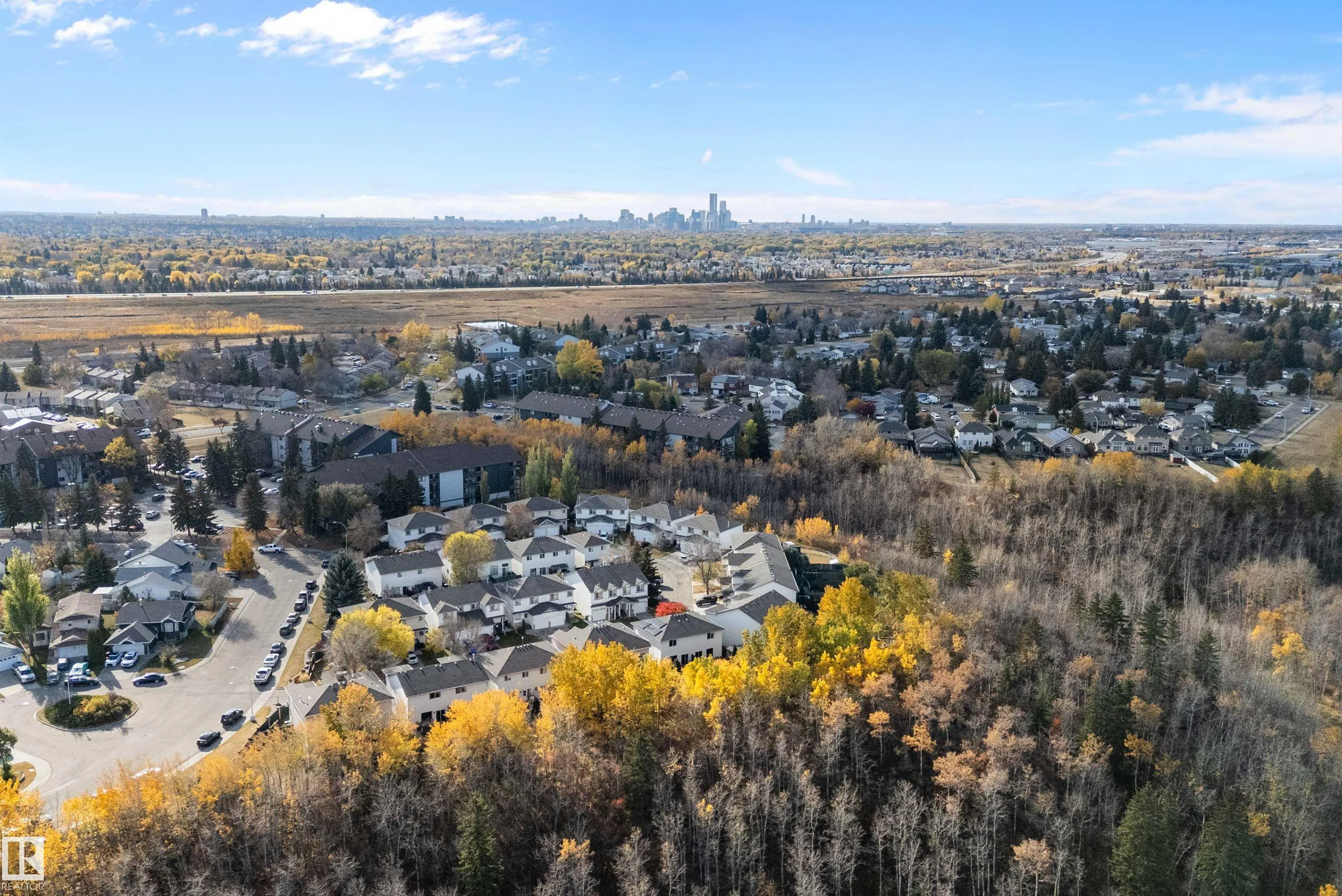 300 HOOPER Crescent