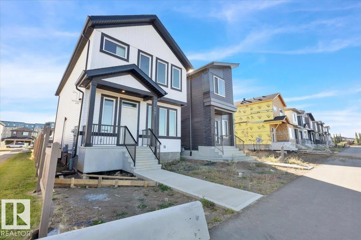 227 DEER VALLEY Drive
