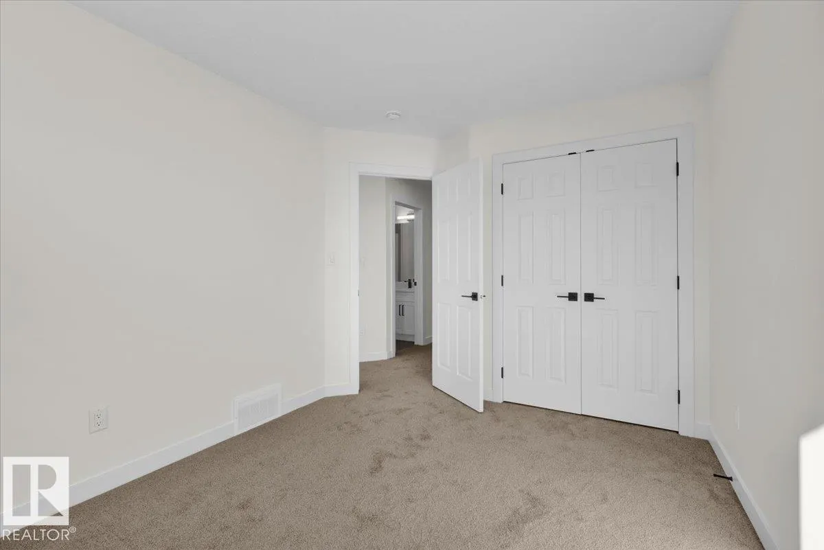 227 DEER VALLEY Drive