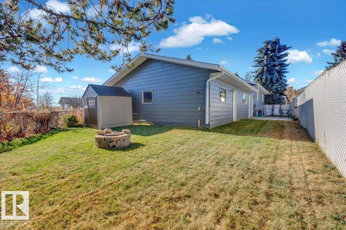 6 GLENDALE Crescent