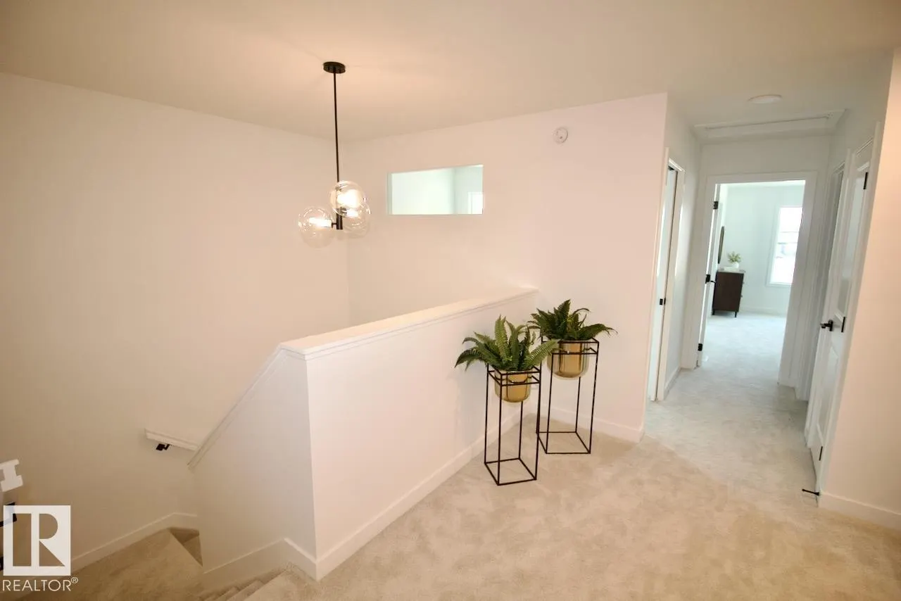 8 COBBLESTONE Gate