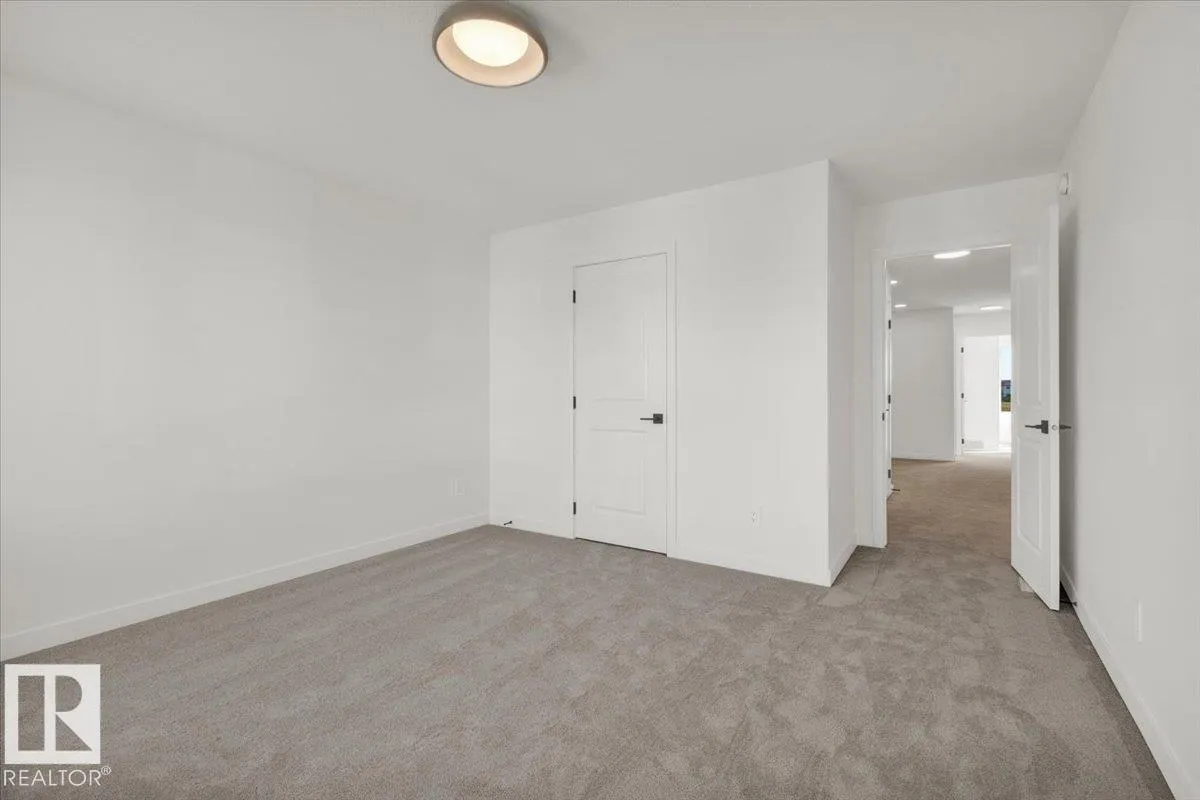 8 COBBLESTONE Gate