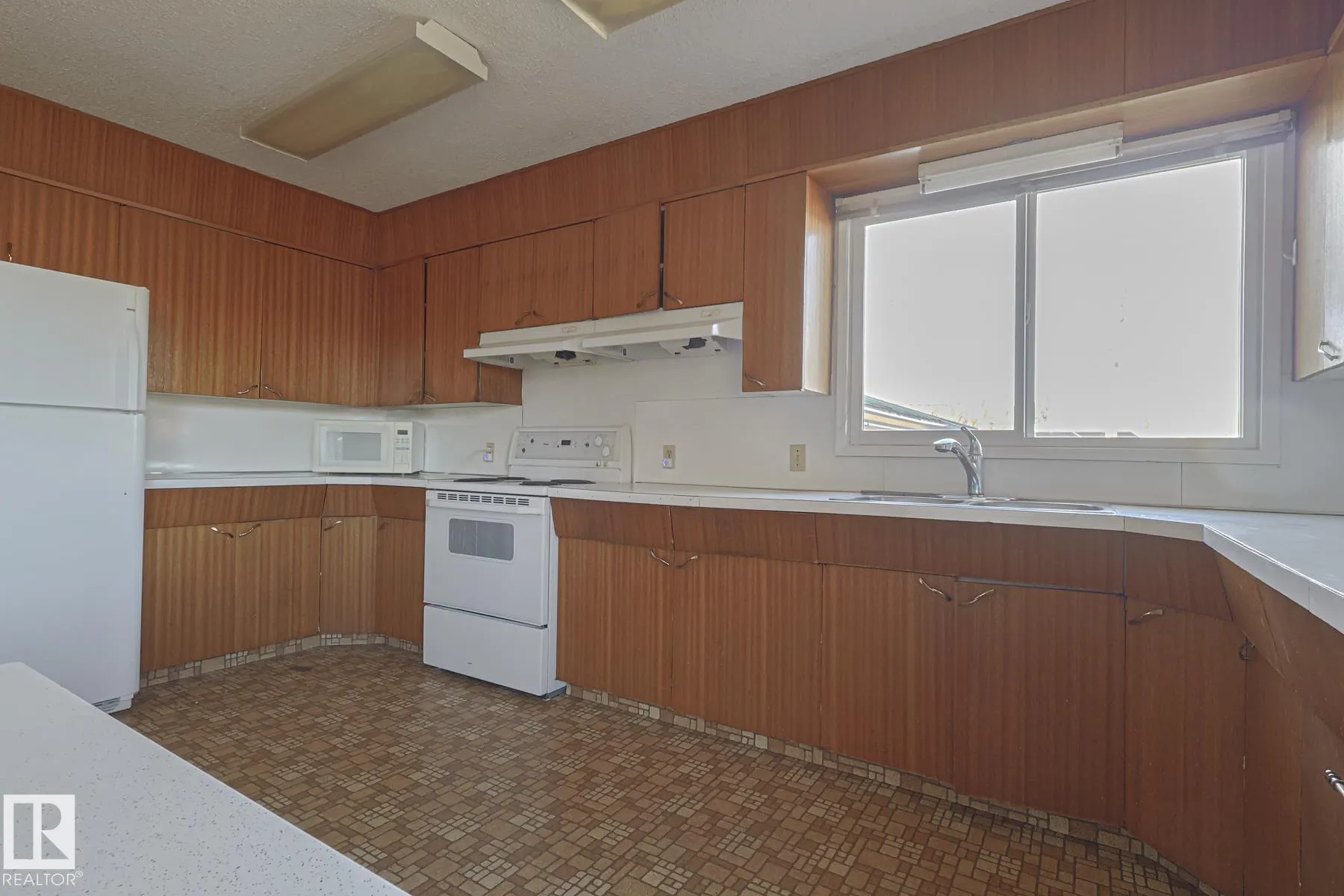 51249 RGE ROAD 232