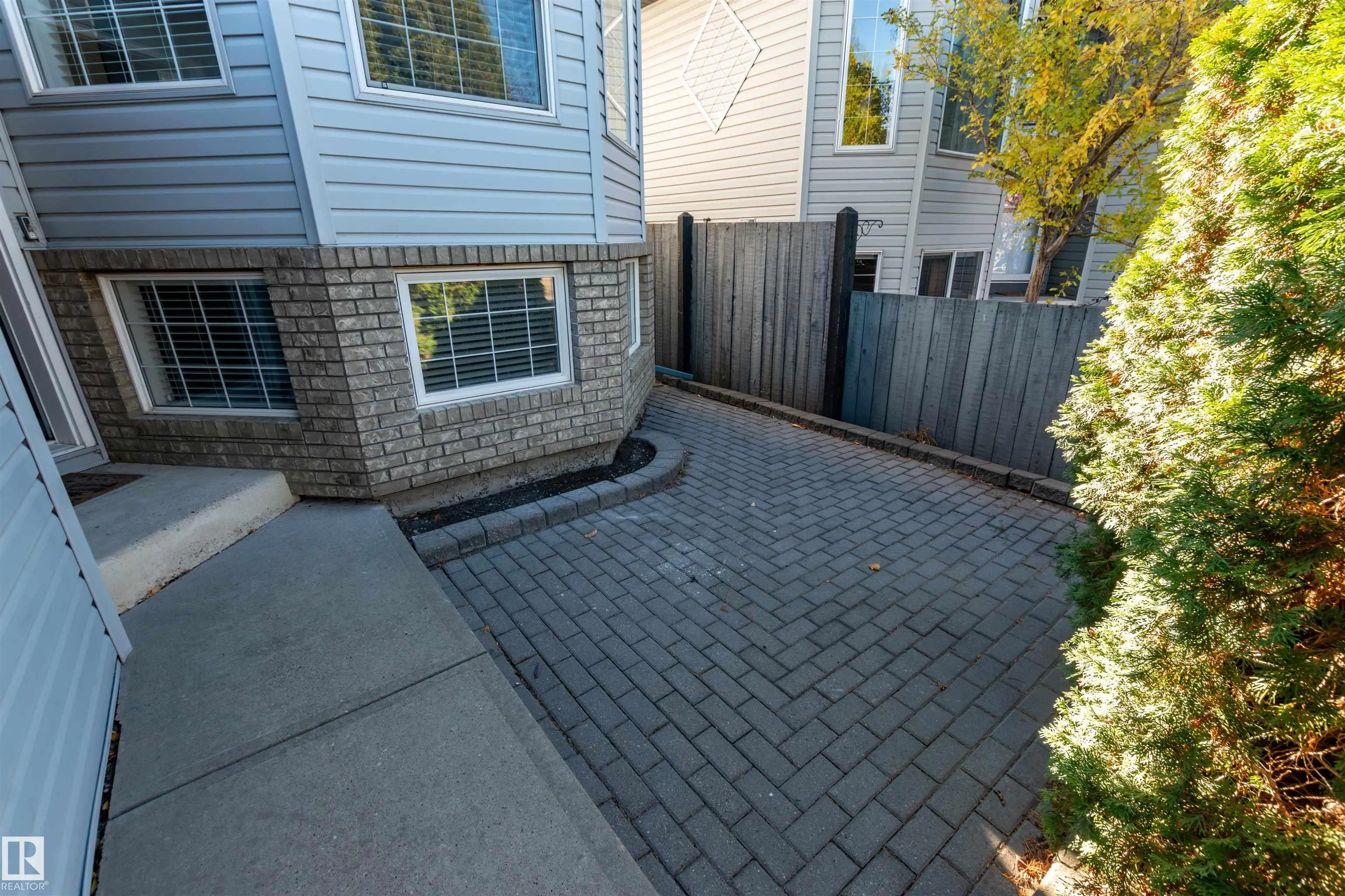 225 FORREST Drive
