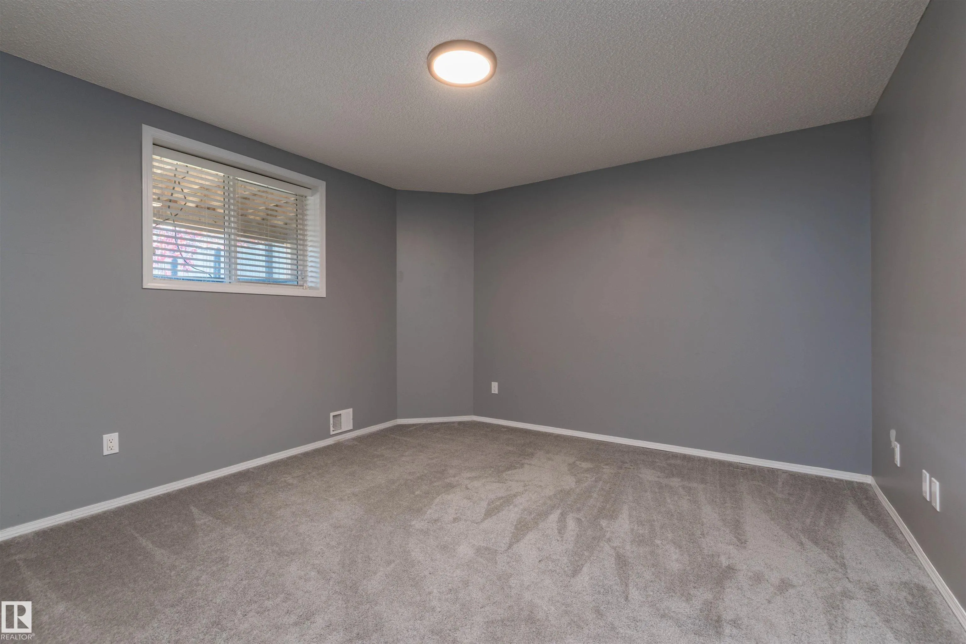 225 FORREST Drive