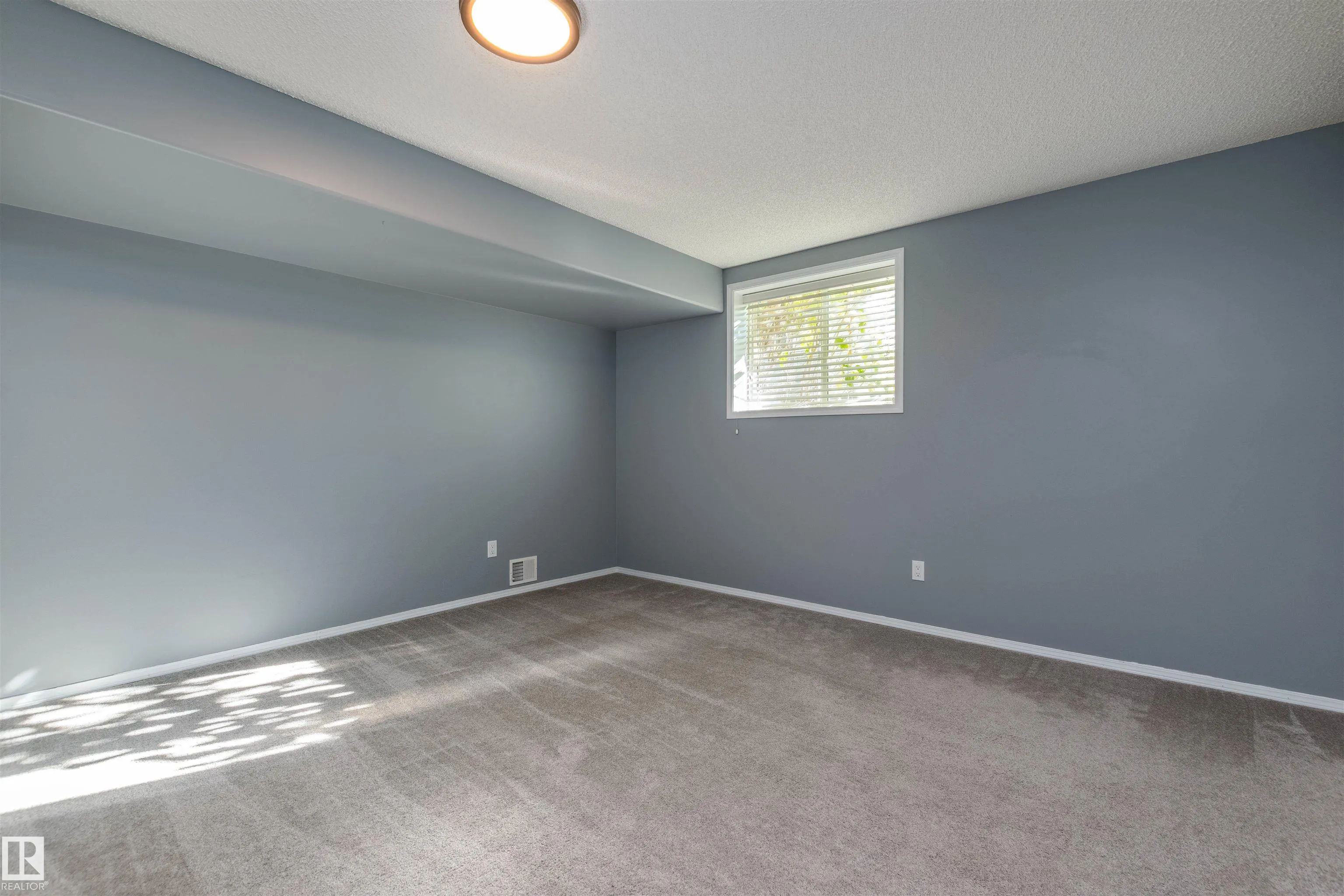 225 FORREST Drive