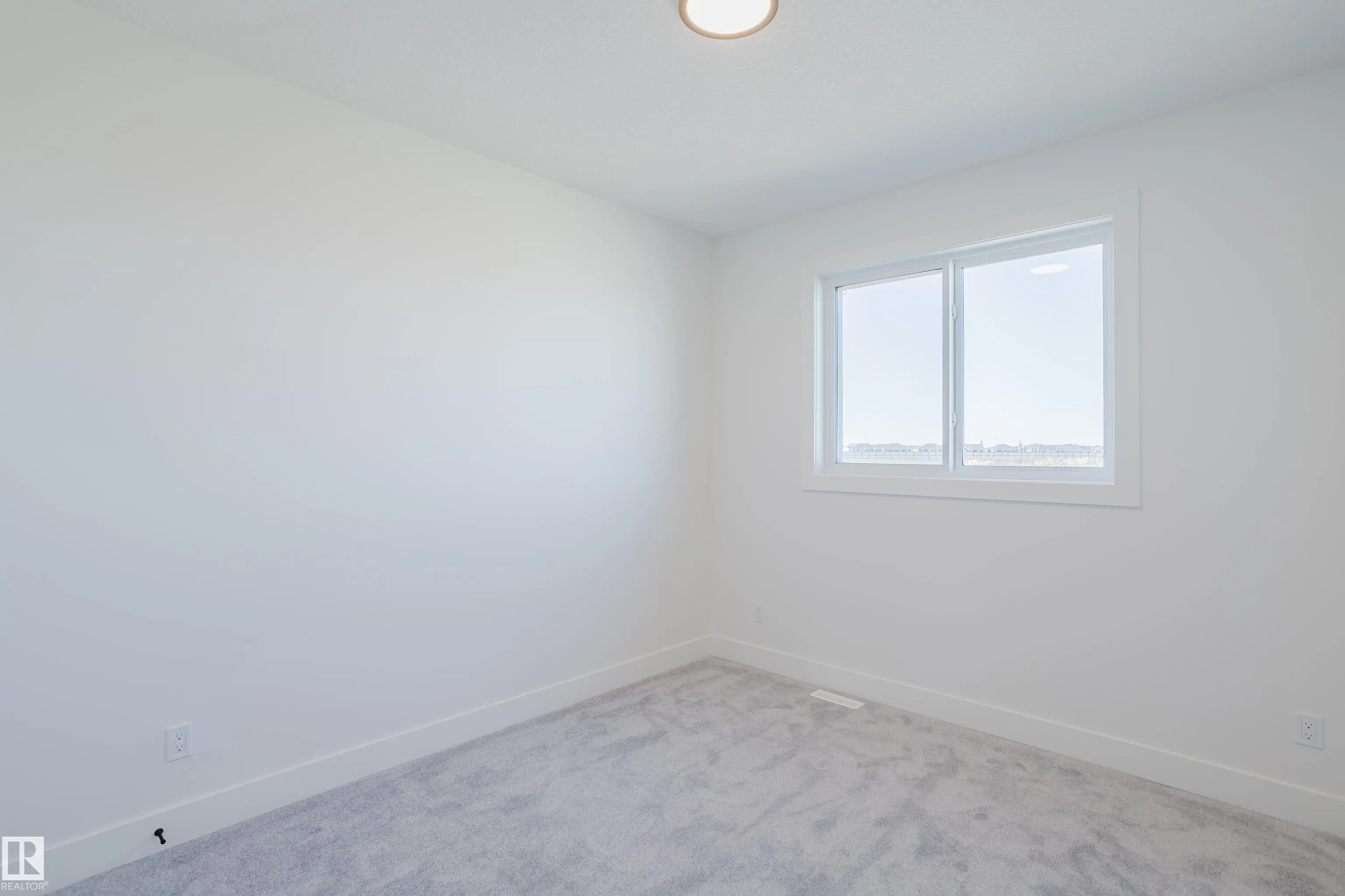 343 Munn Way