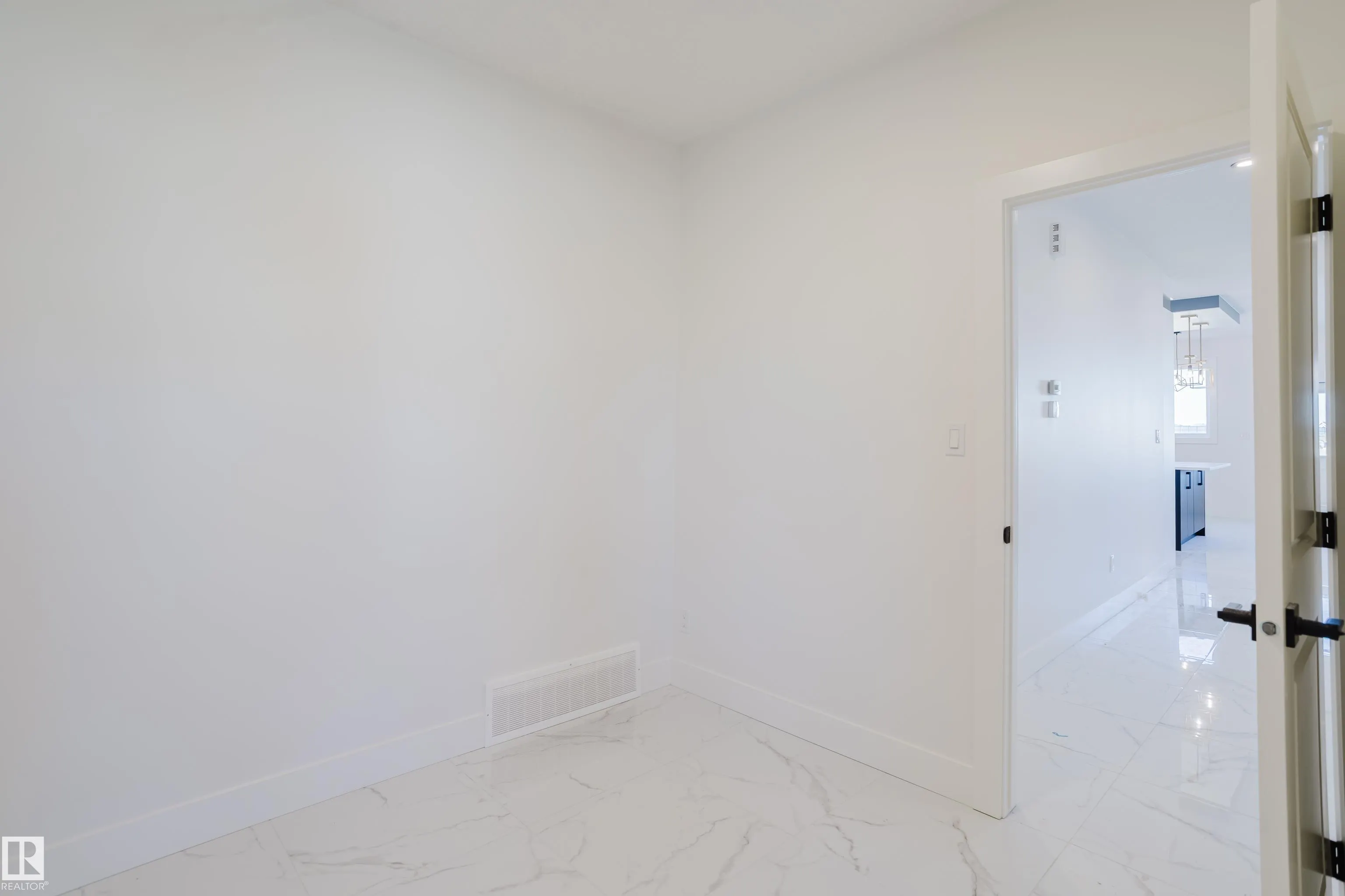 343 Munn Way