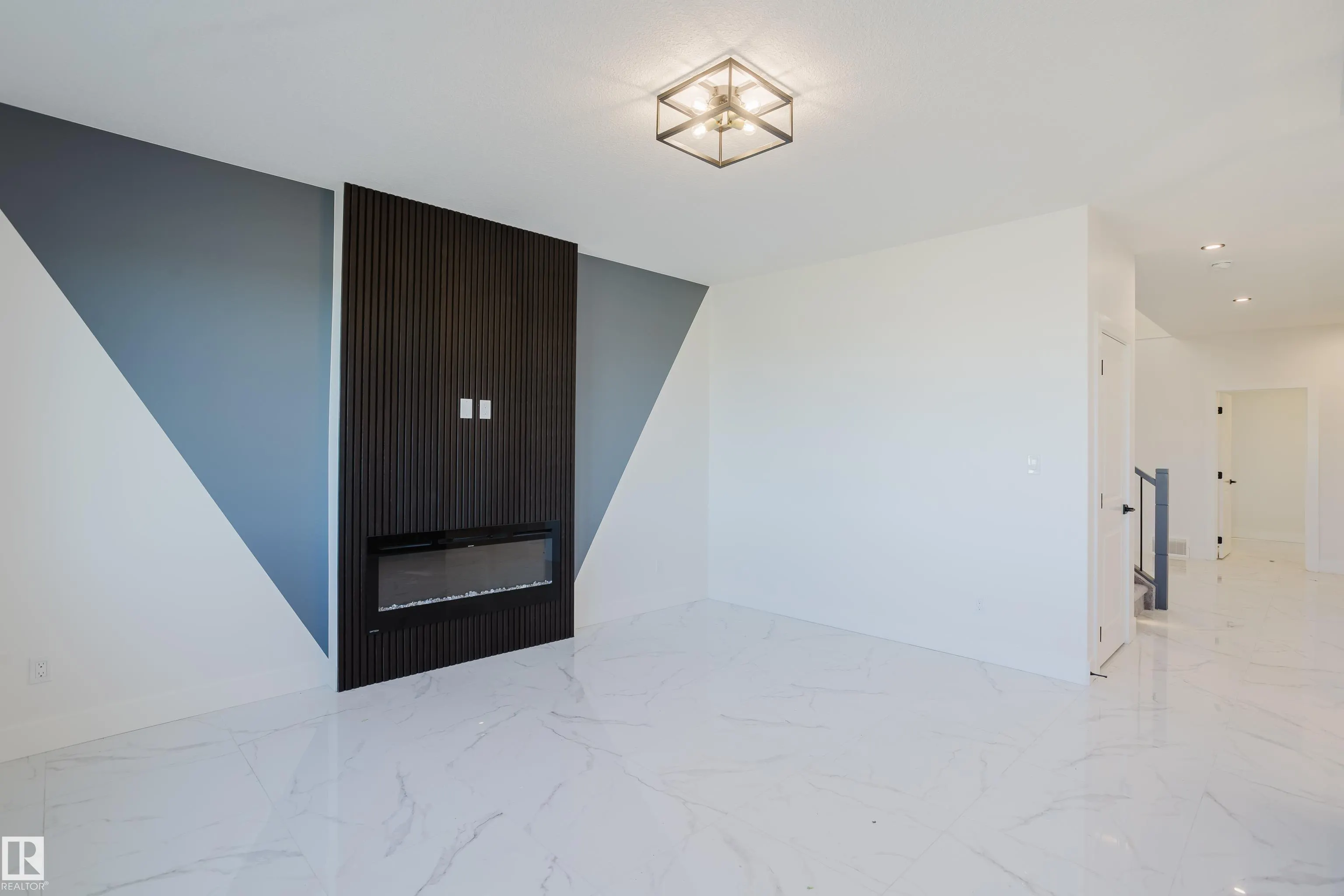 343 Munn Way