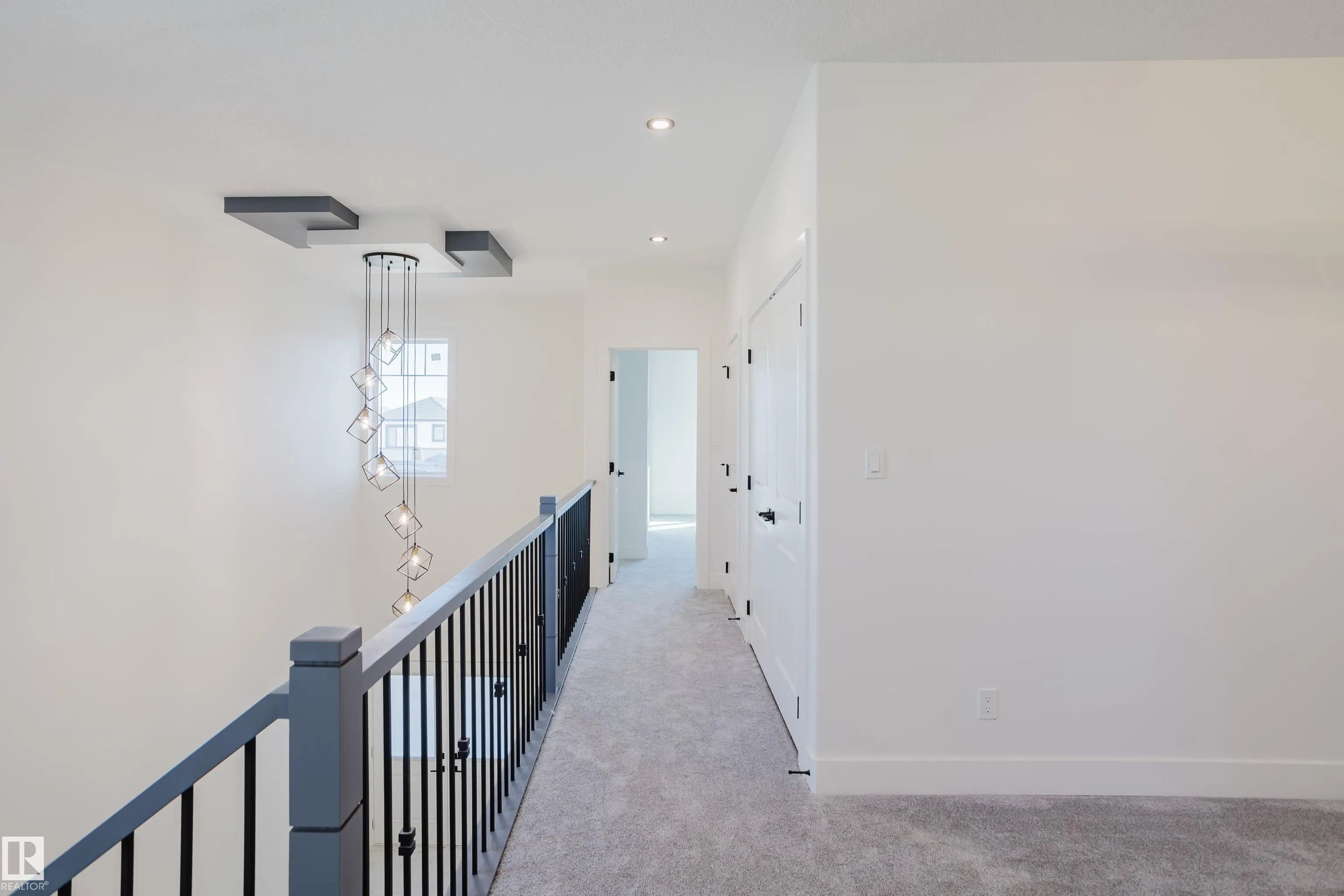 343 Munn Way