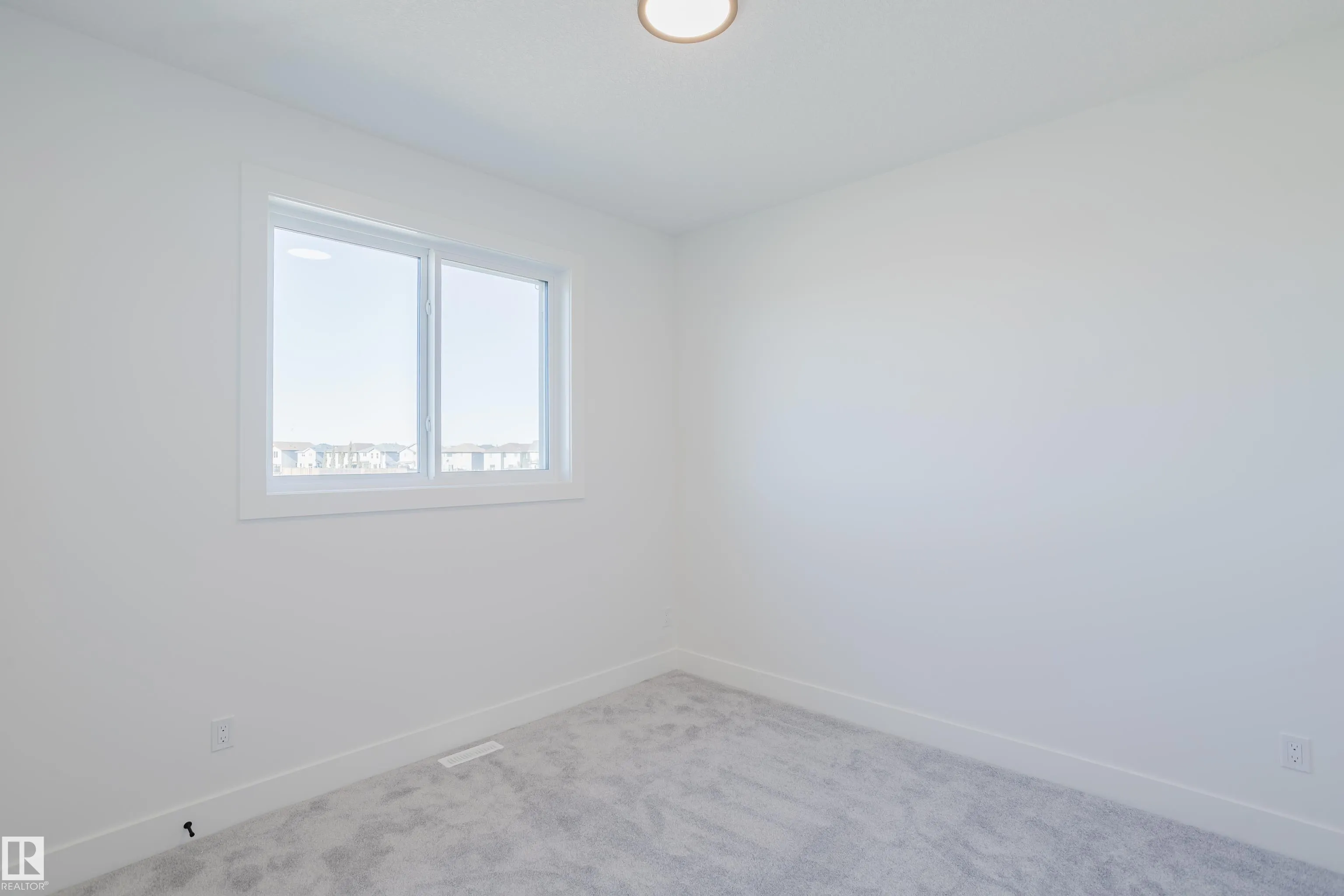 343 Munn Way