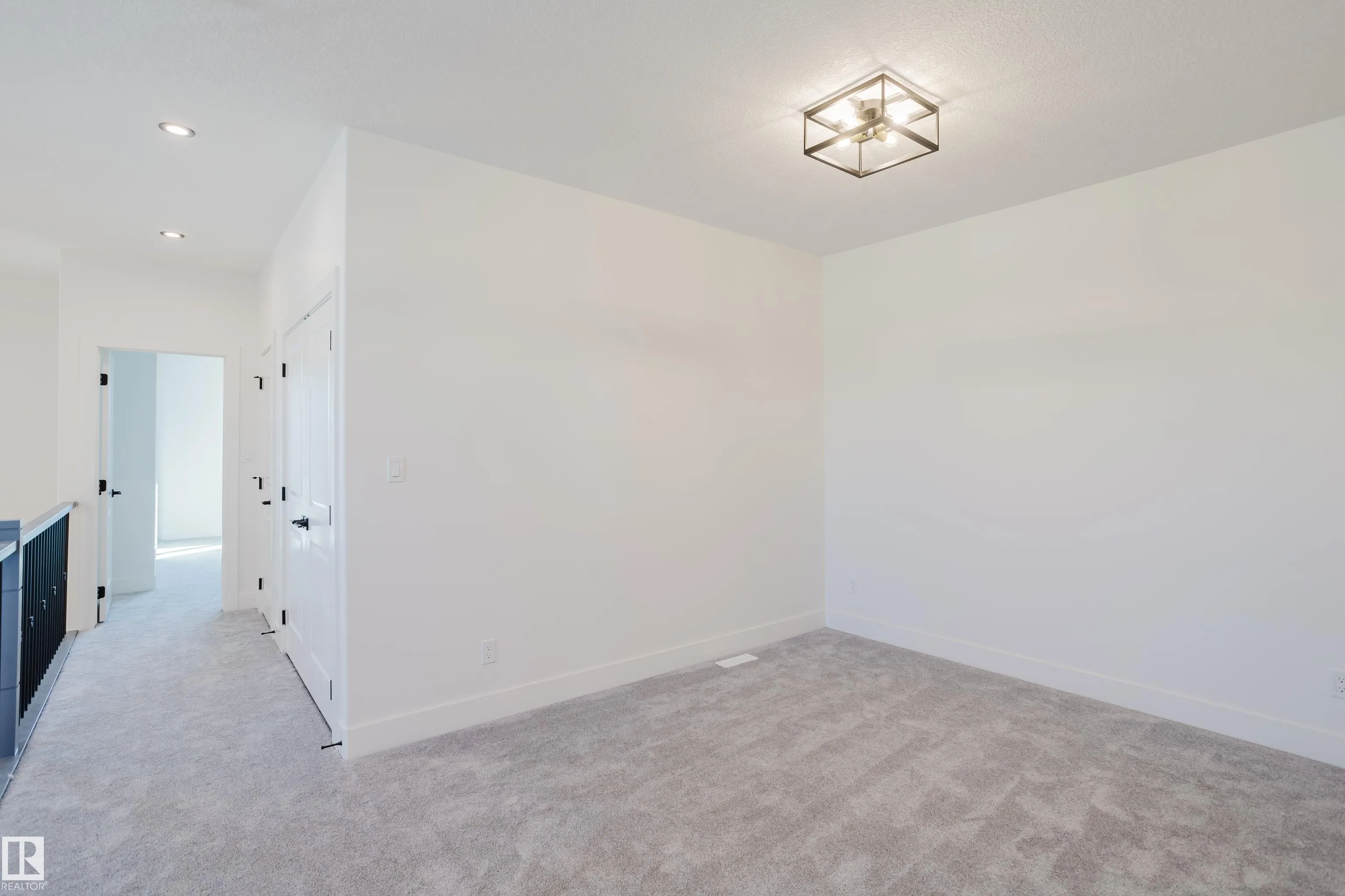 343 Munn Way