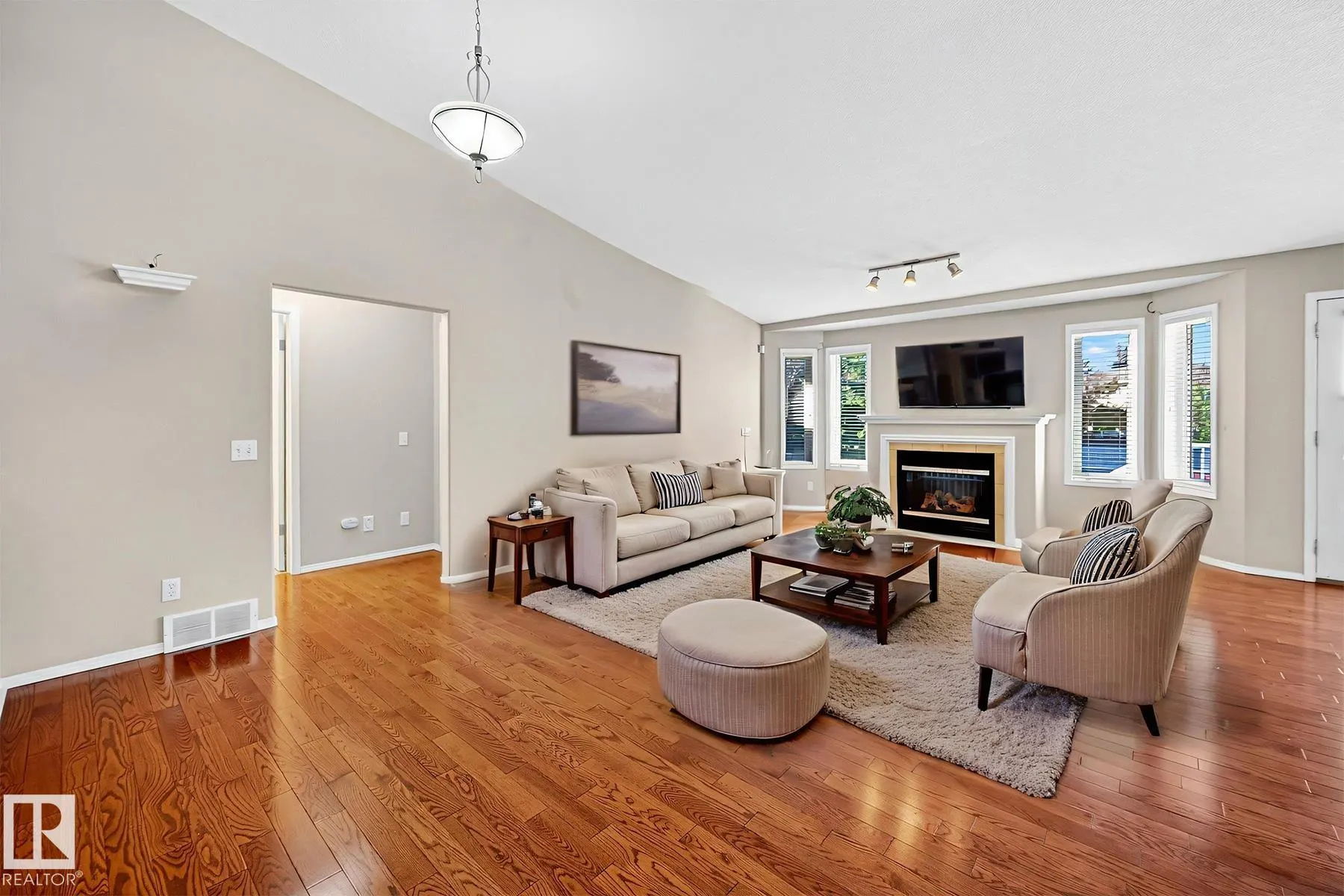 9 DECHENE Road