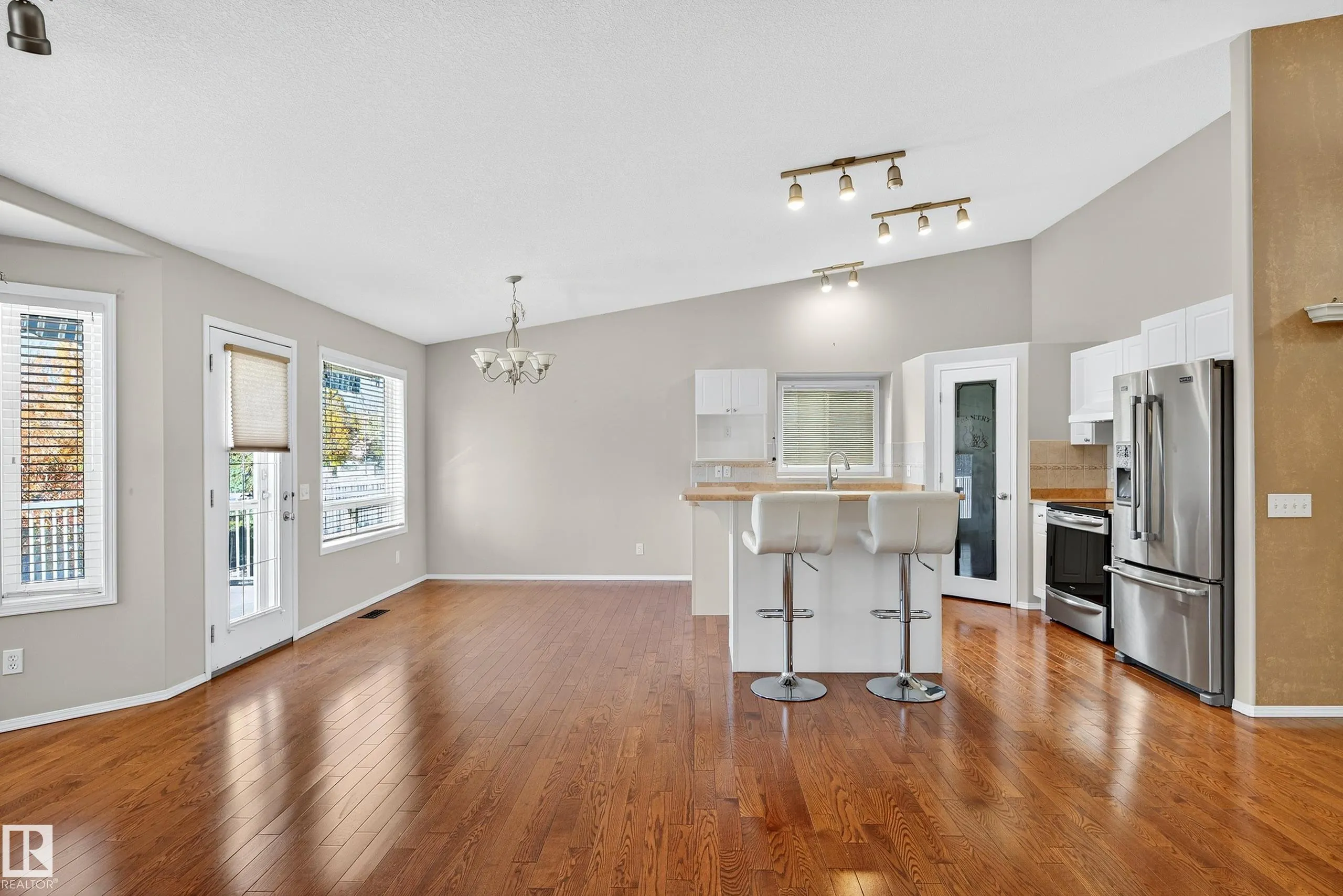 9 DECHENE Road