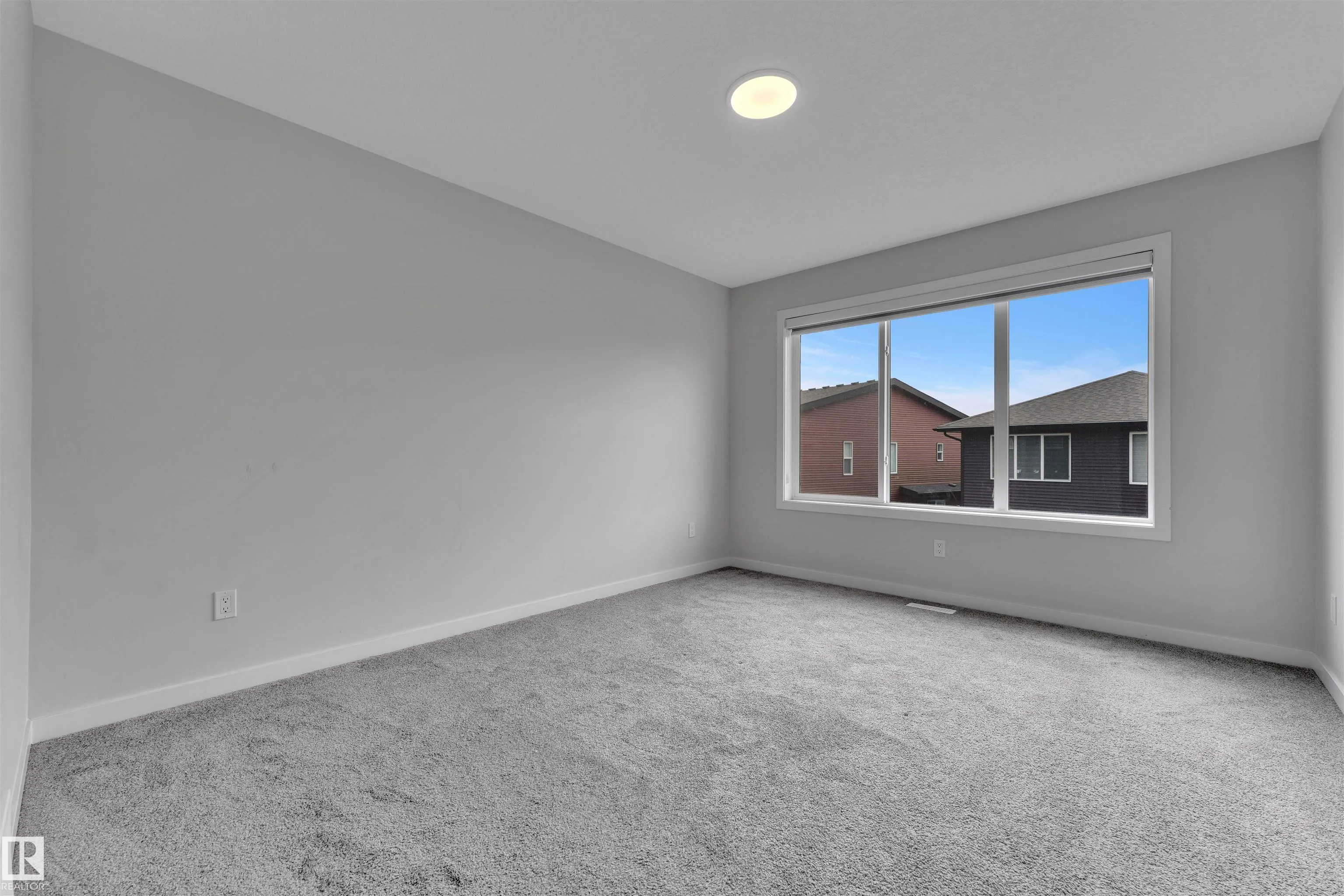 226 ORCHARDS Boulevard