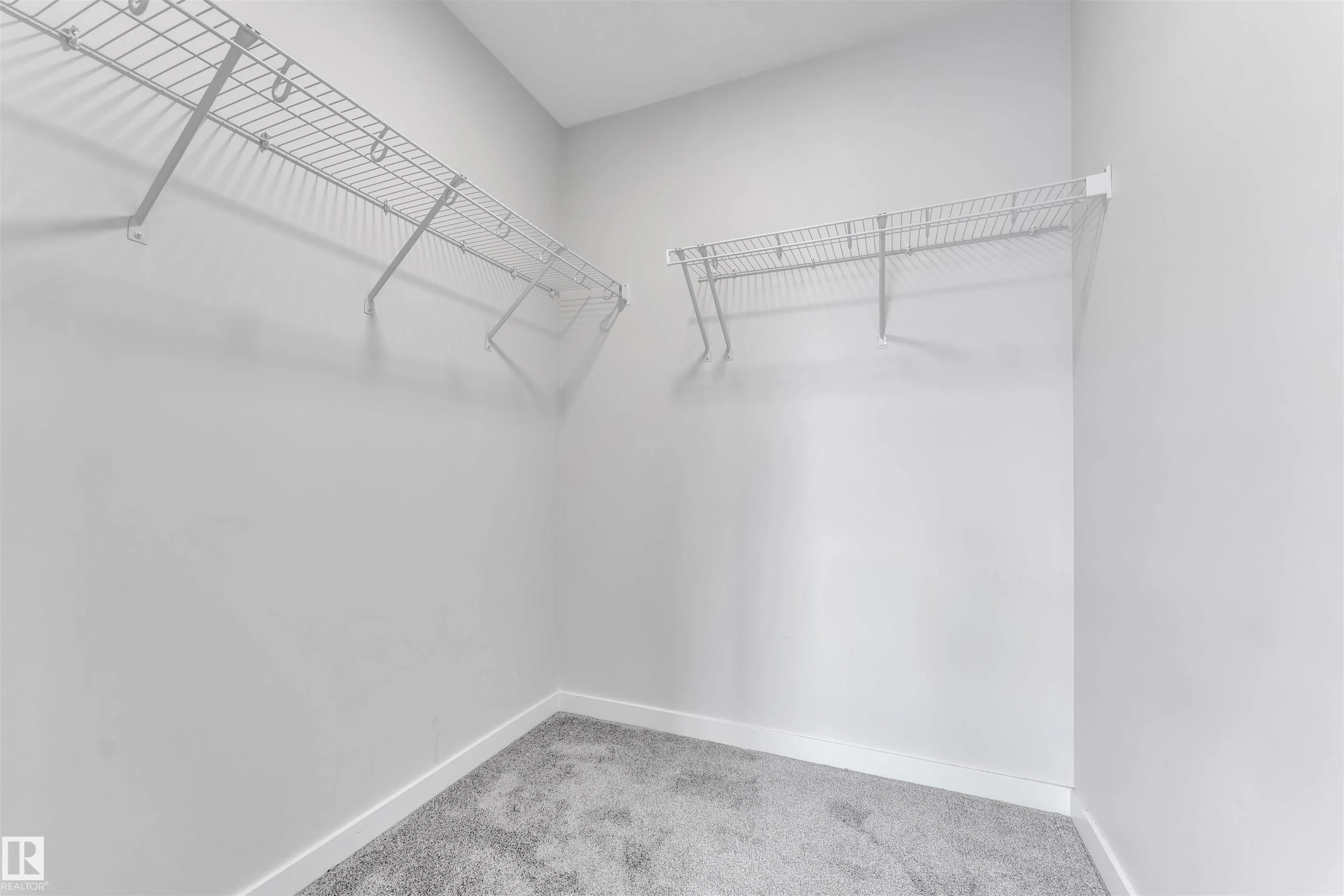 226 ORCHARDS Boulevard