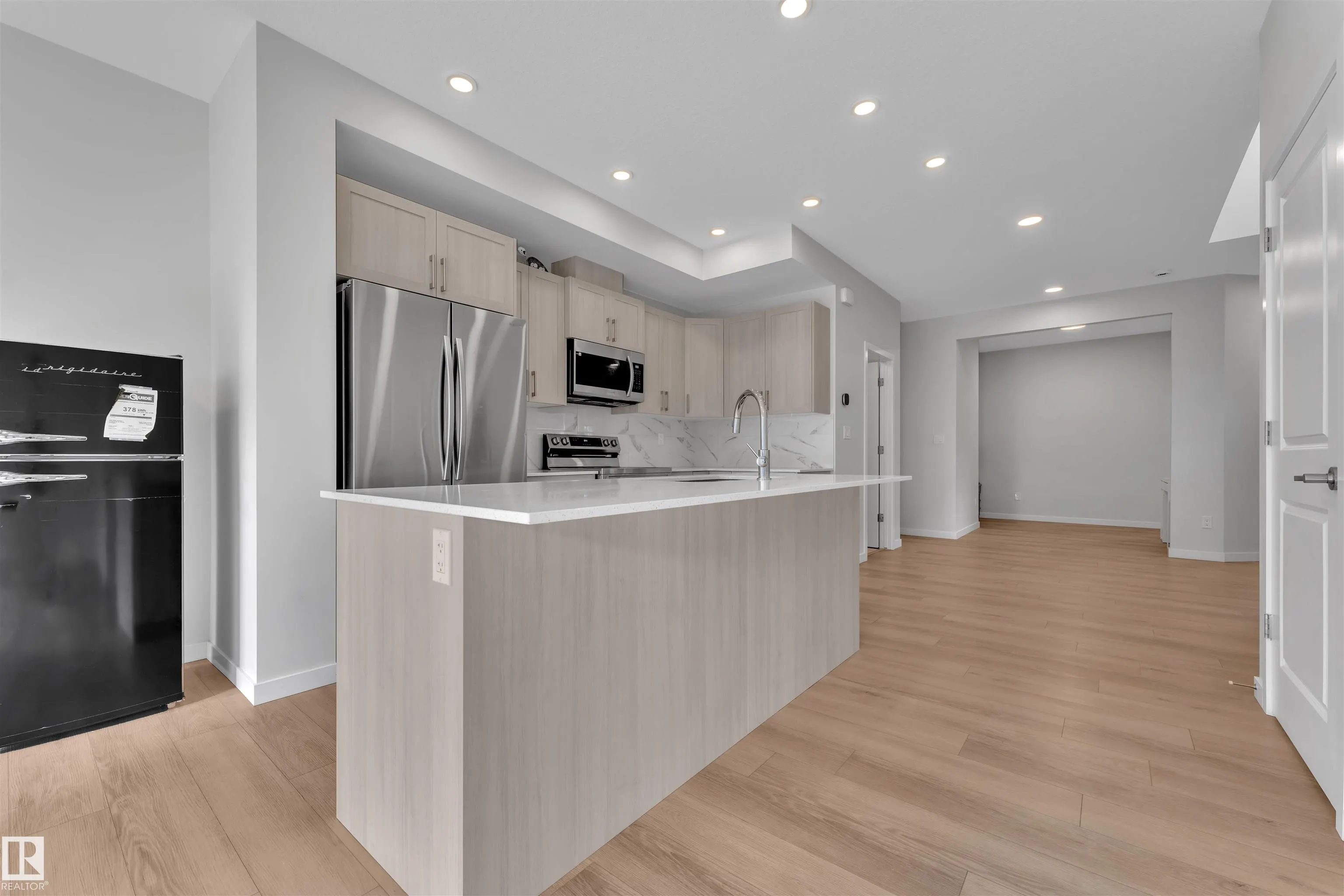 226 ORCHARDS Boulevard