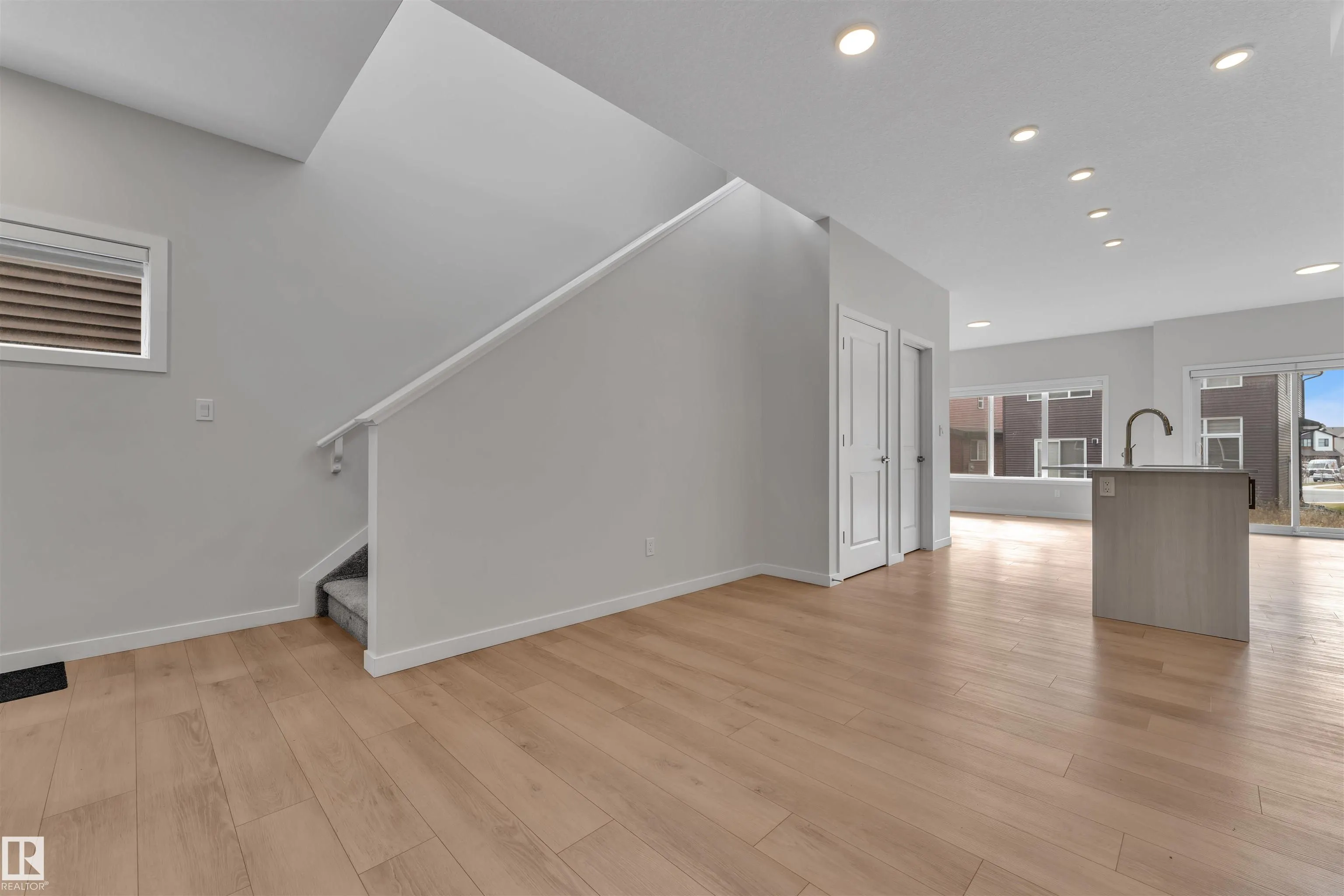 226 ORCHARDS Boulevard