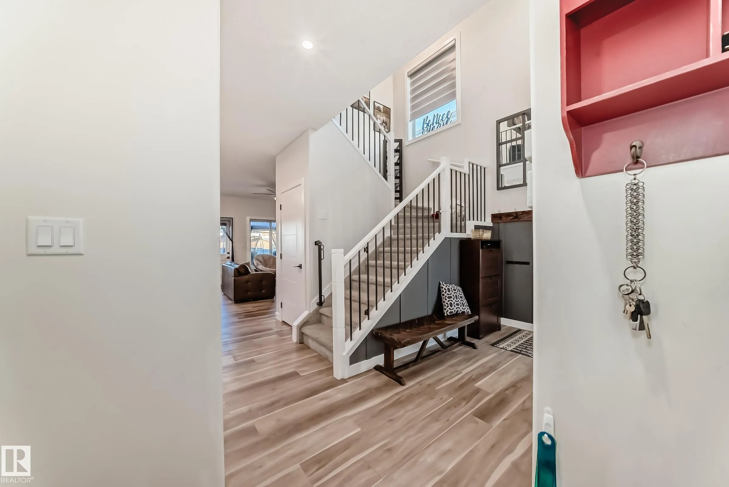 104 WILLOW Link