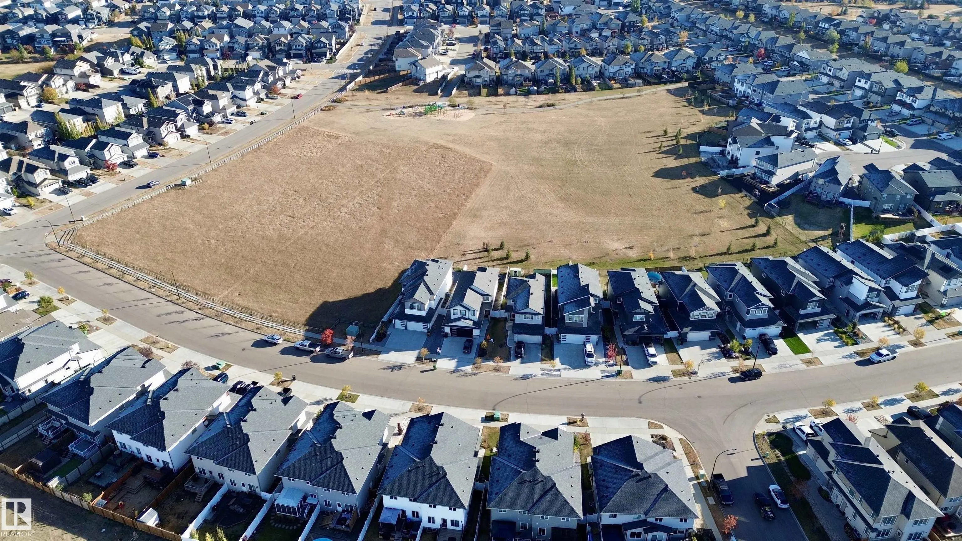 104 WILLOW Link