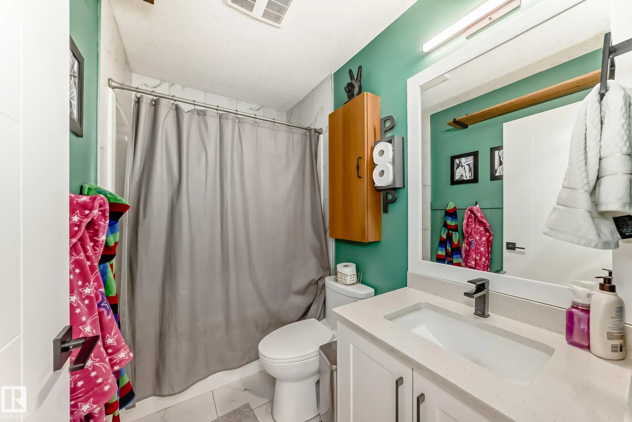 104 WILLOW Link