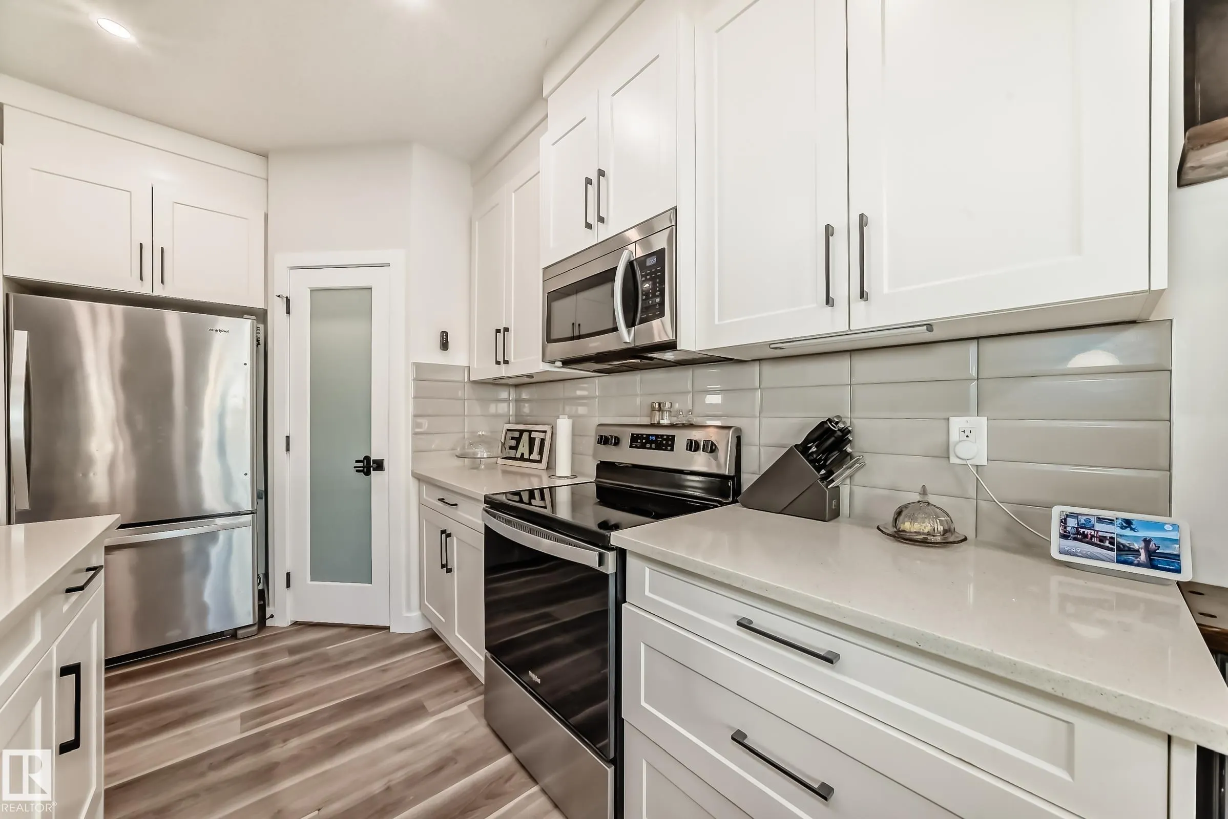 104 WILLOW Link