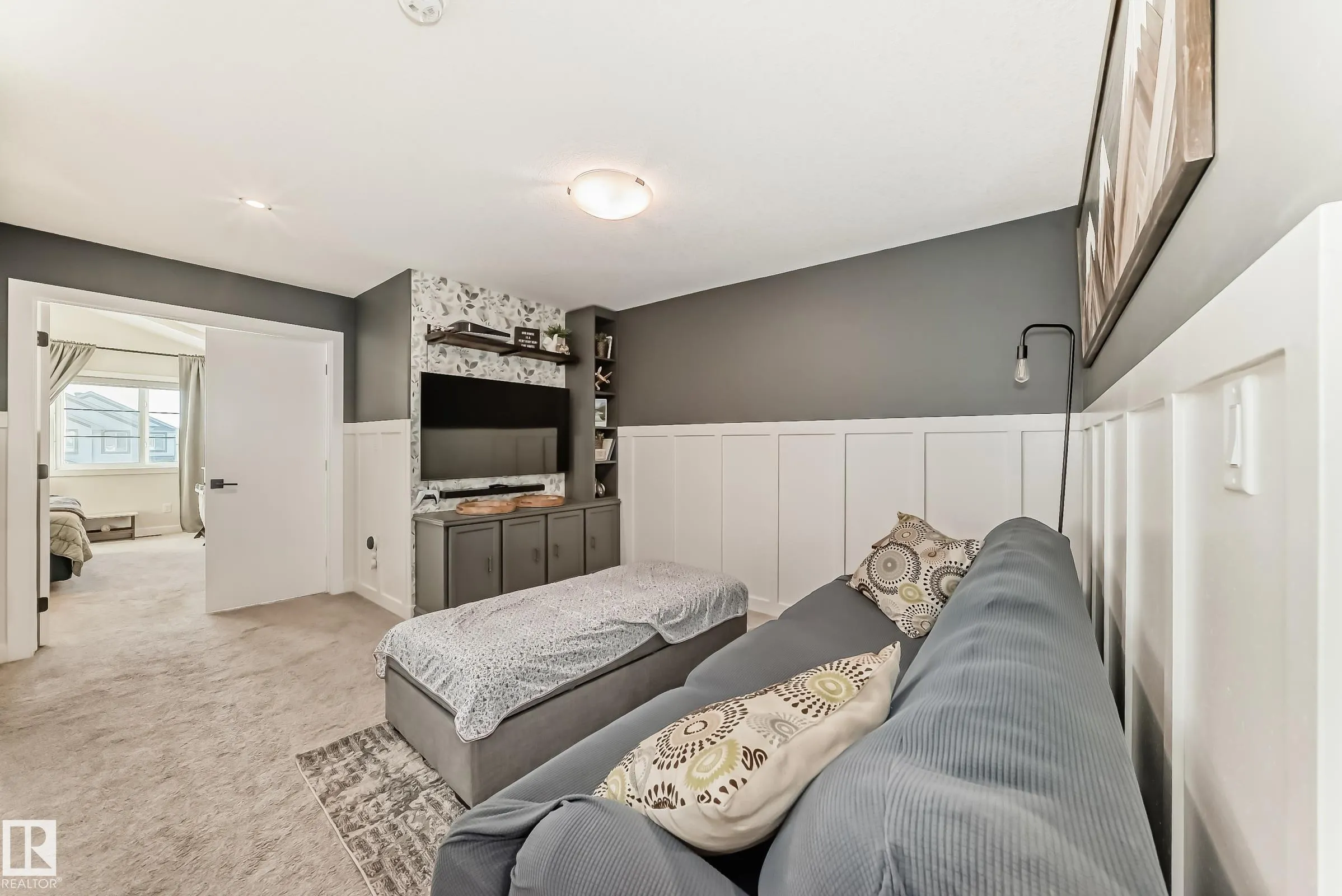 104 WILLOW Link