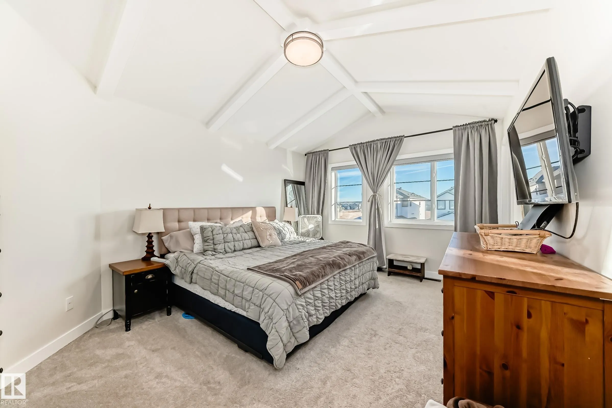 104 WILLOW Link
