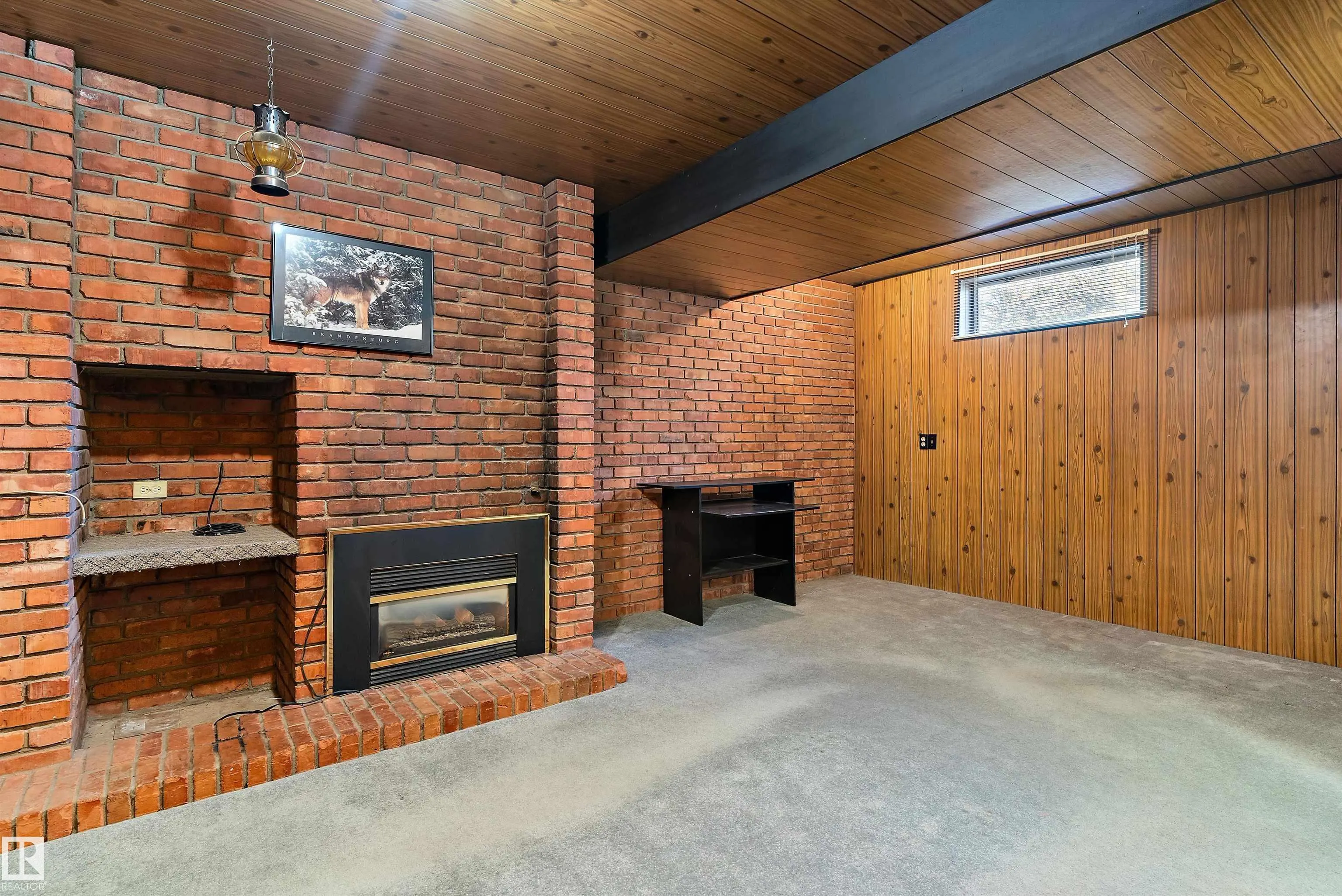2 GREENBRIER Crescent