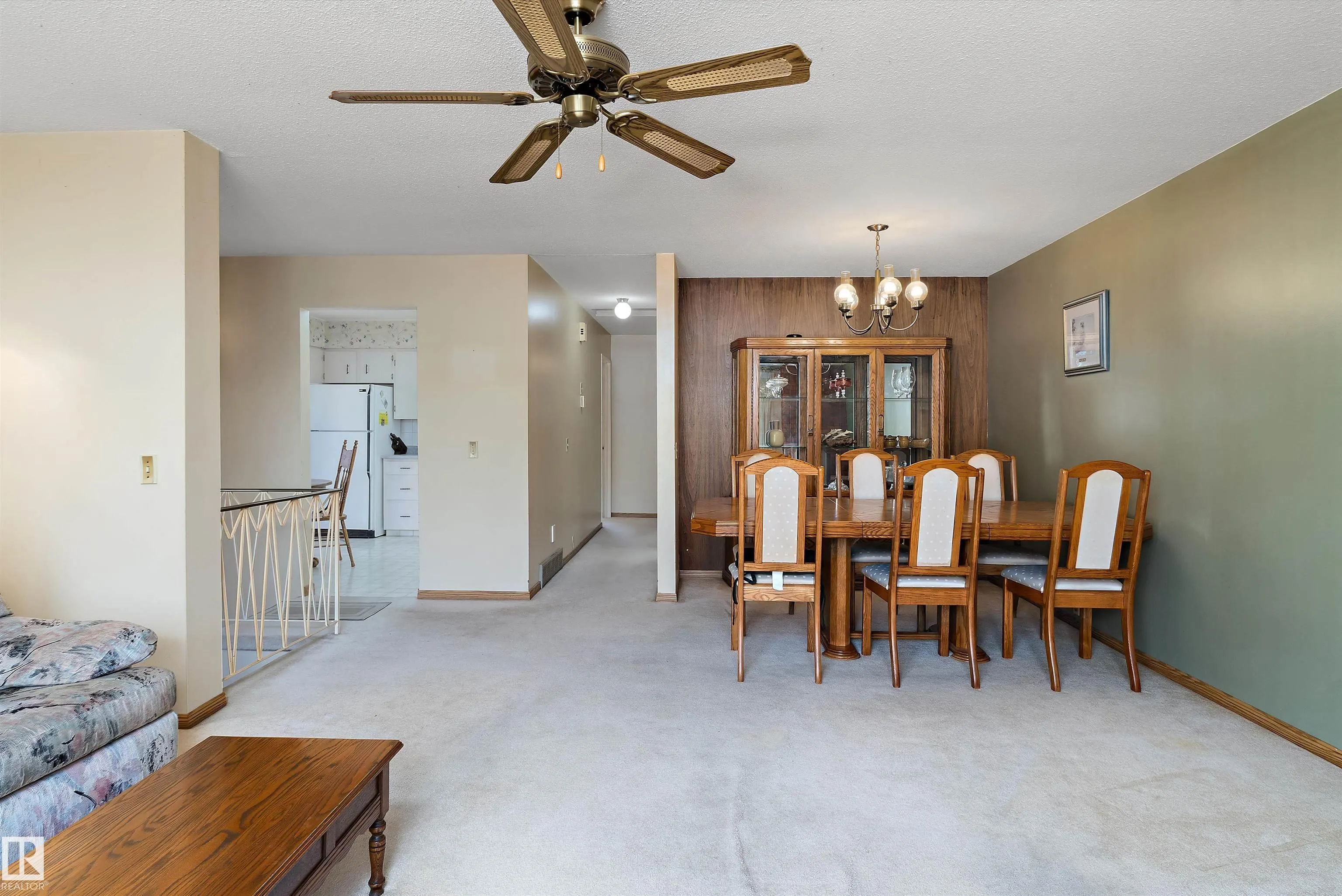2 GREENBRIER Crescent