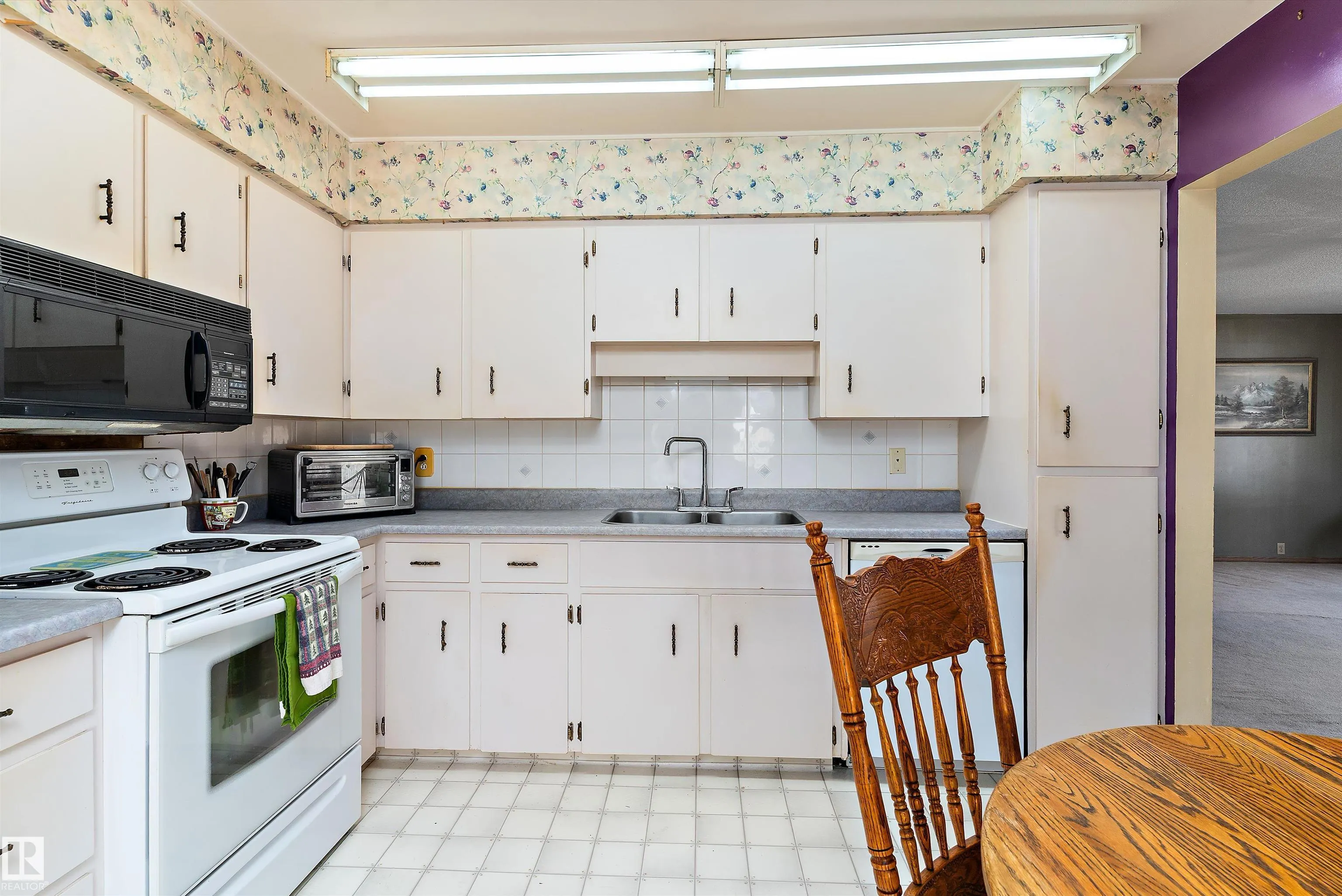 2 GREENBRIER Crescent