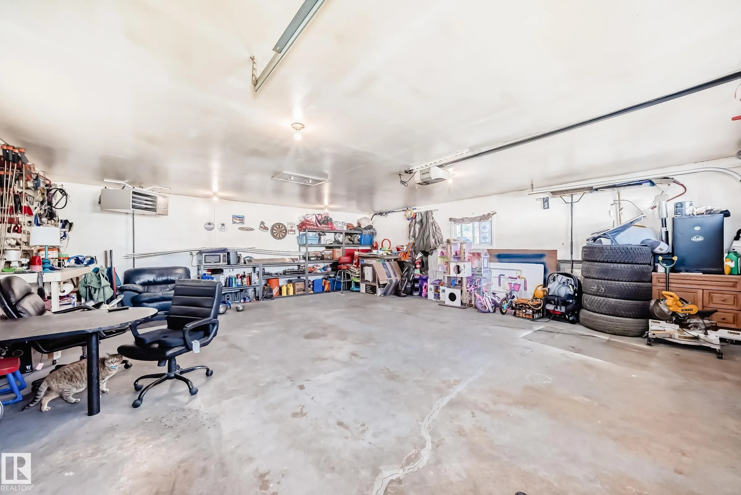 43 GROVELAND Road