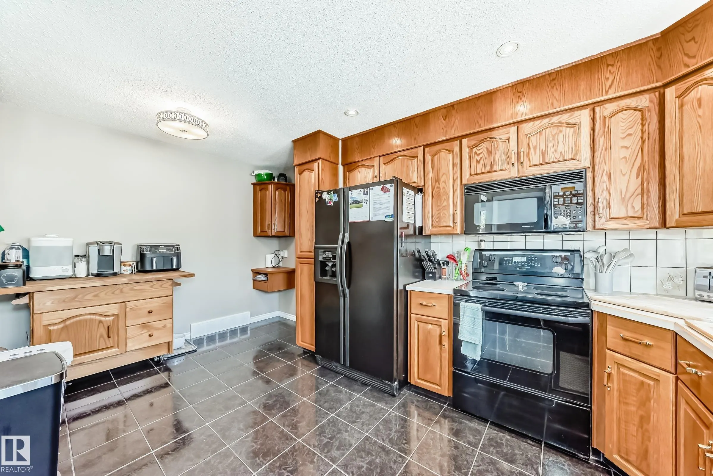43 GROVELAND Road