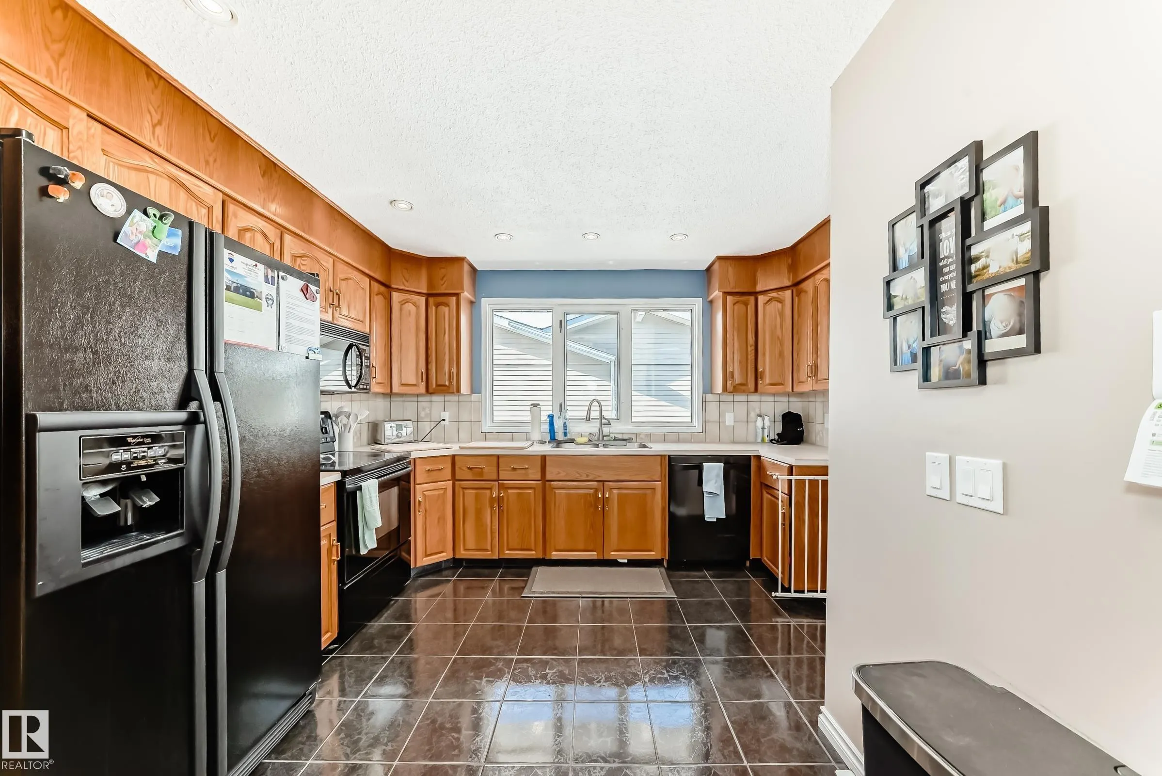 43 GROVELAND Road