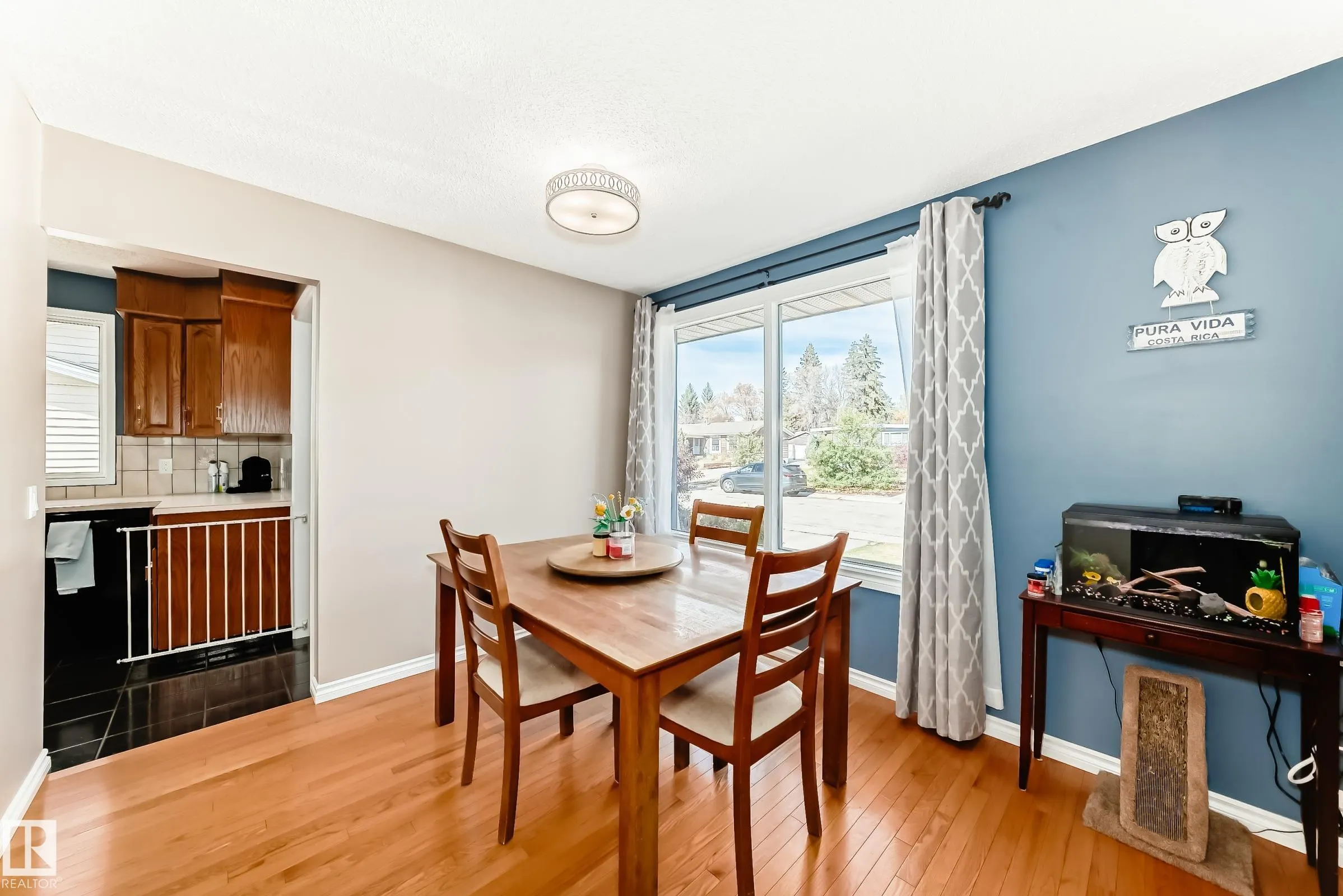 43 GROVELAND Road
