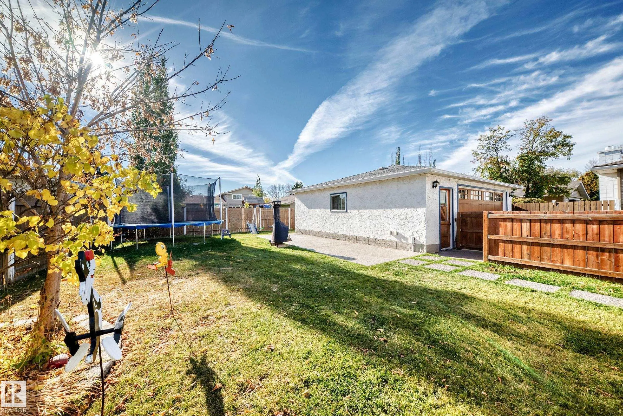 43 GROVELAND Road
