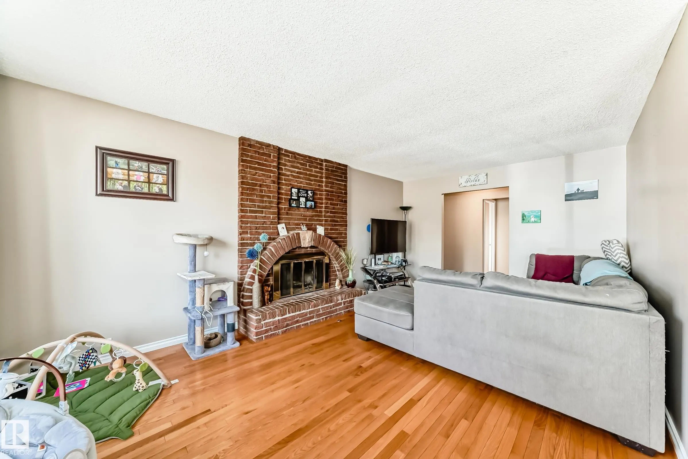 43 GROVELAND Road