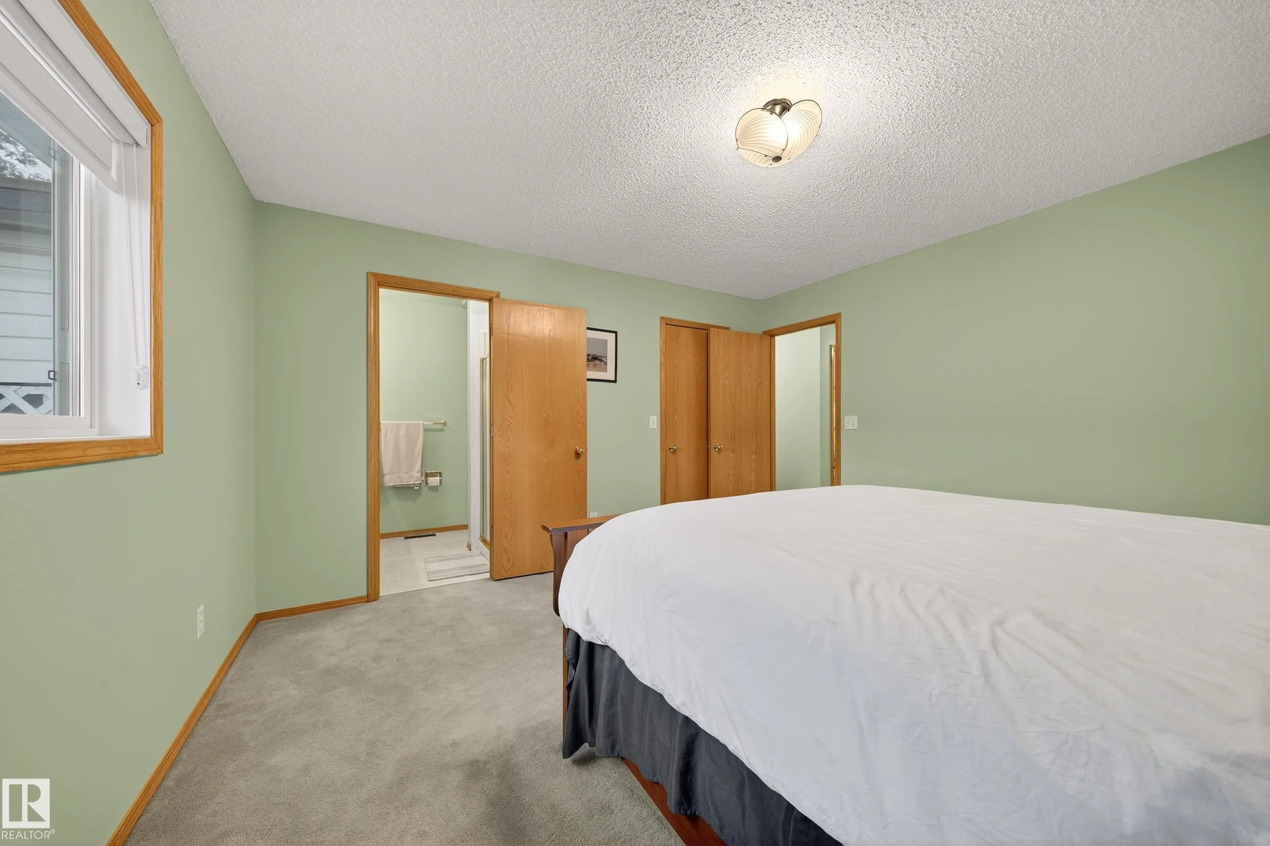 10 ALTON DR