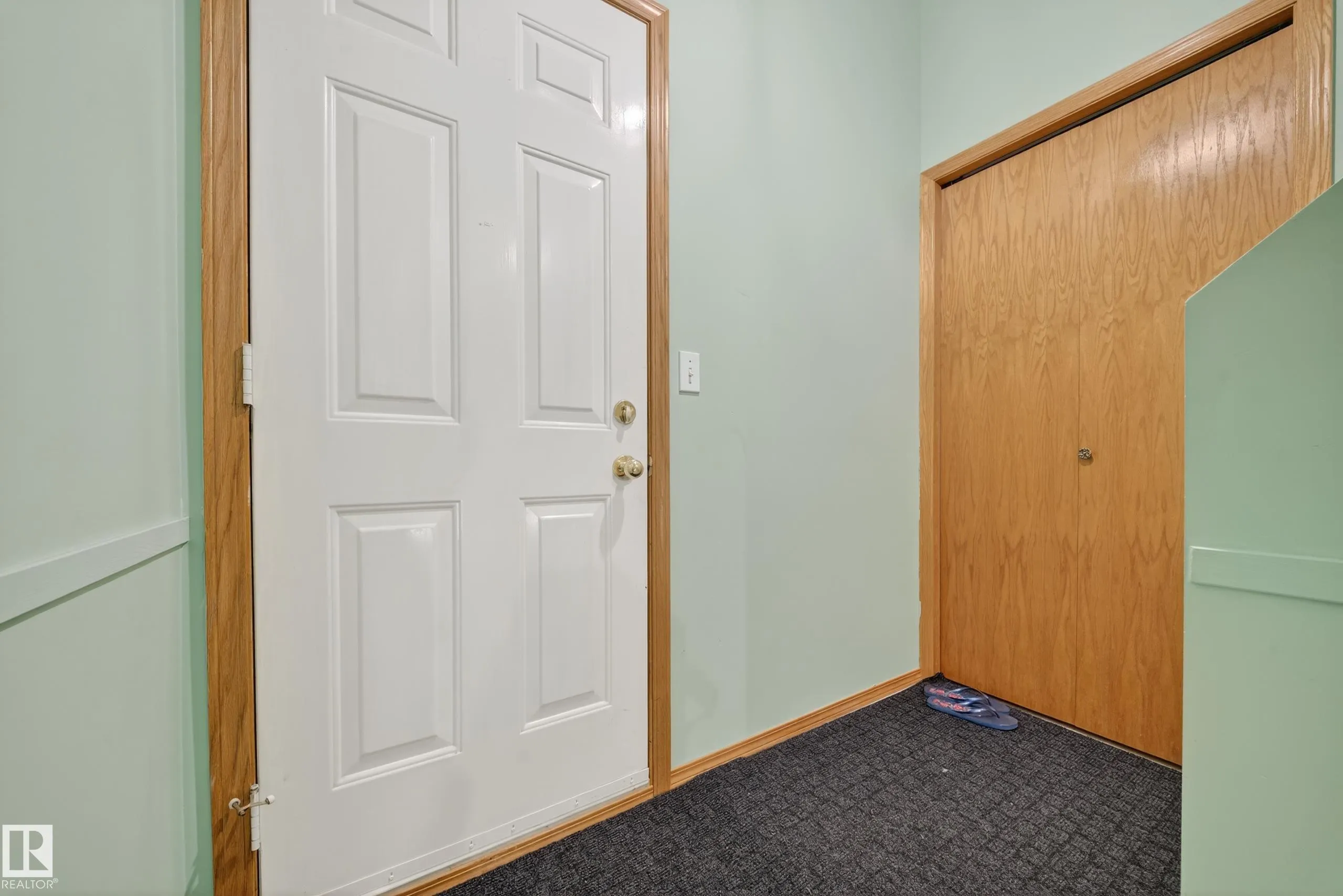 10 ALTON DR