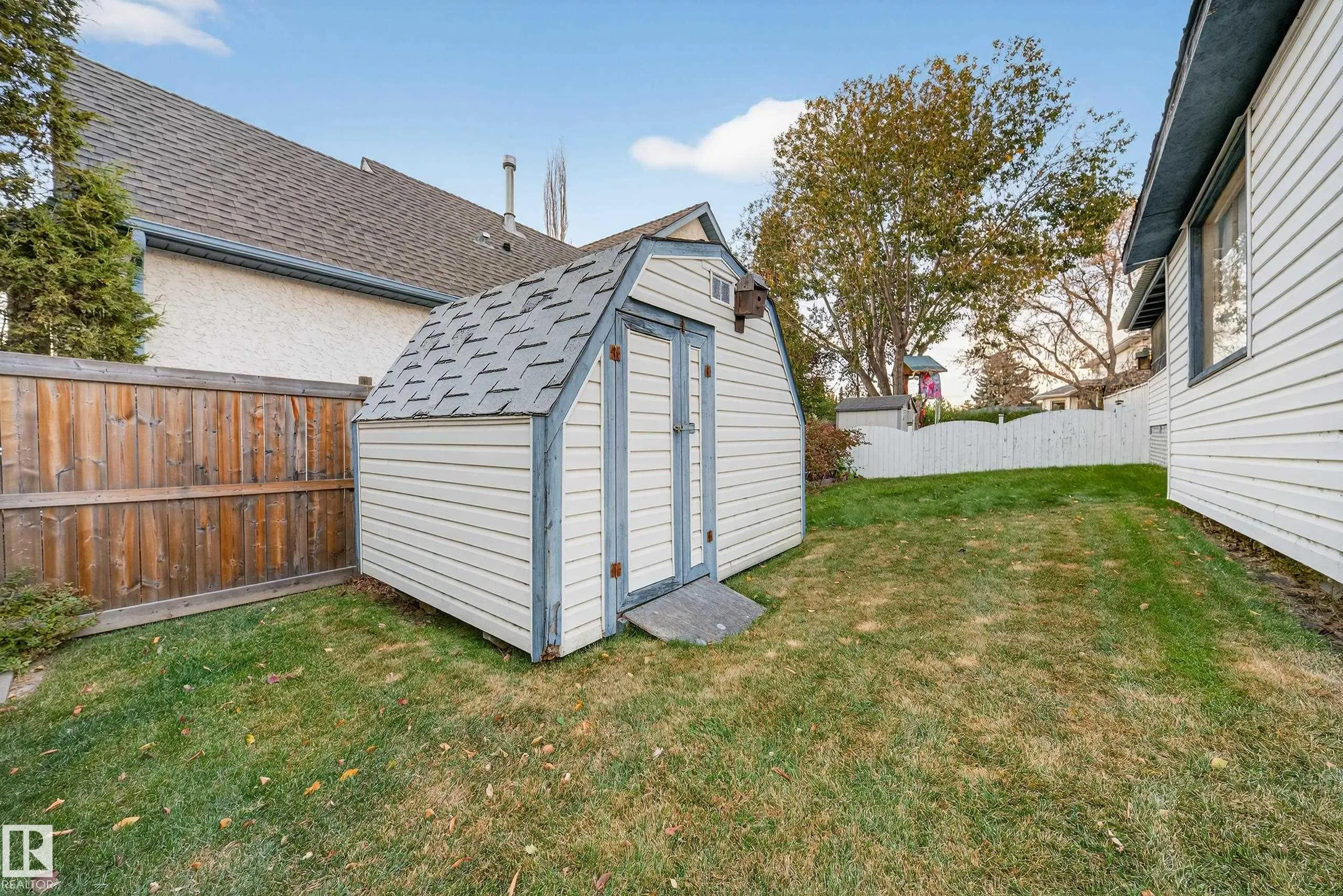 10 ALTON DR