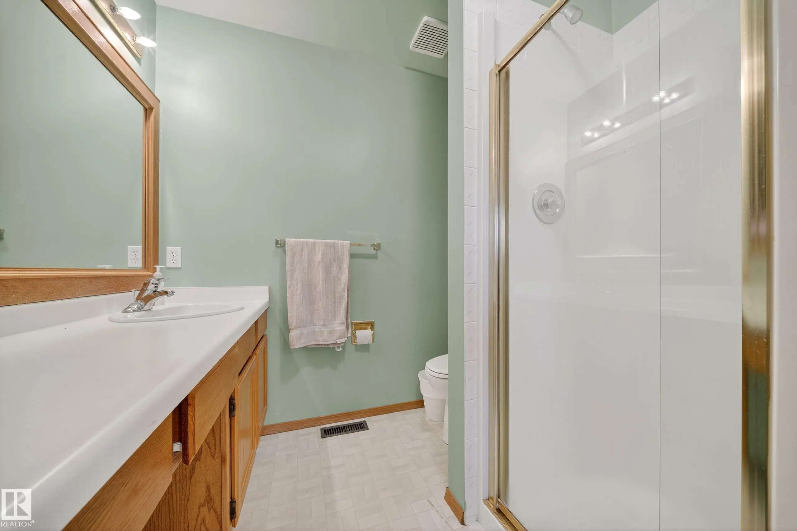 10 ALTON DR
