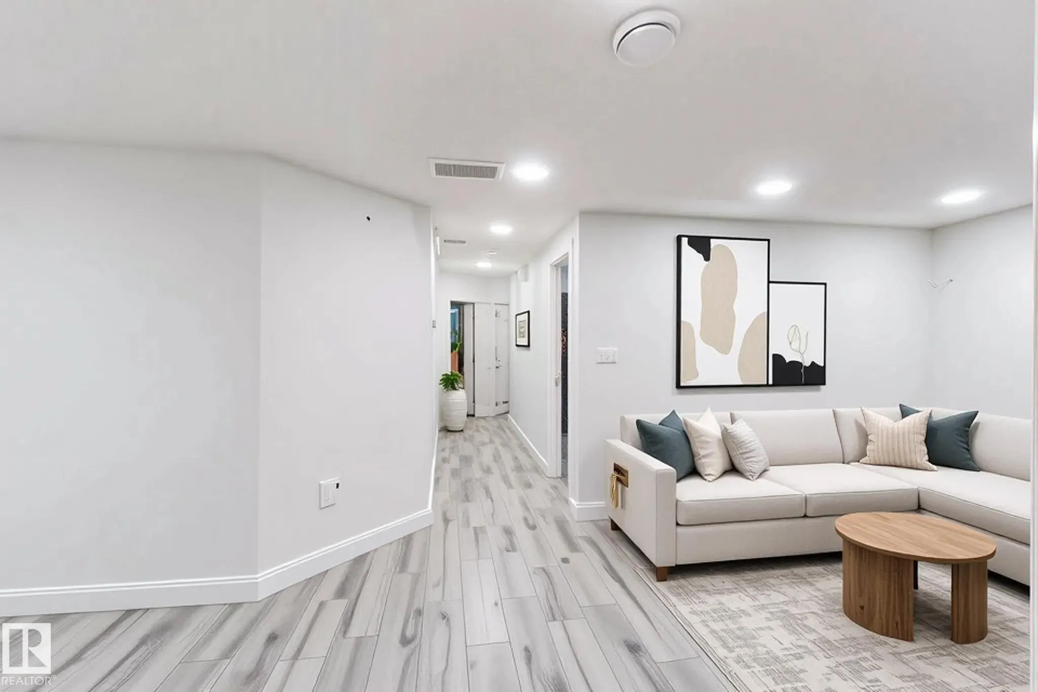 1808 20 Avenue