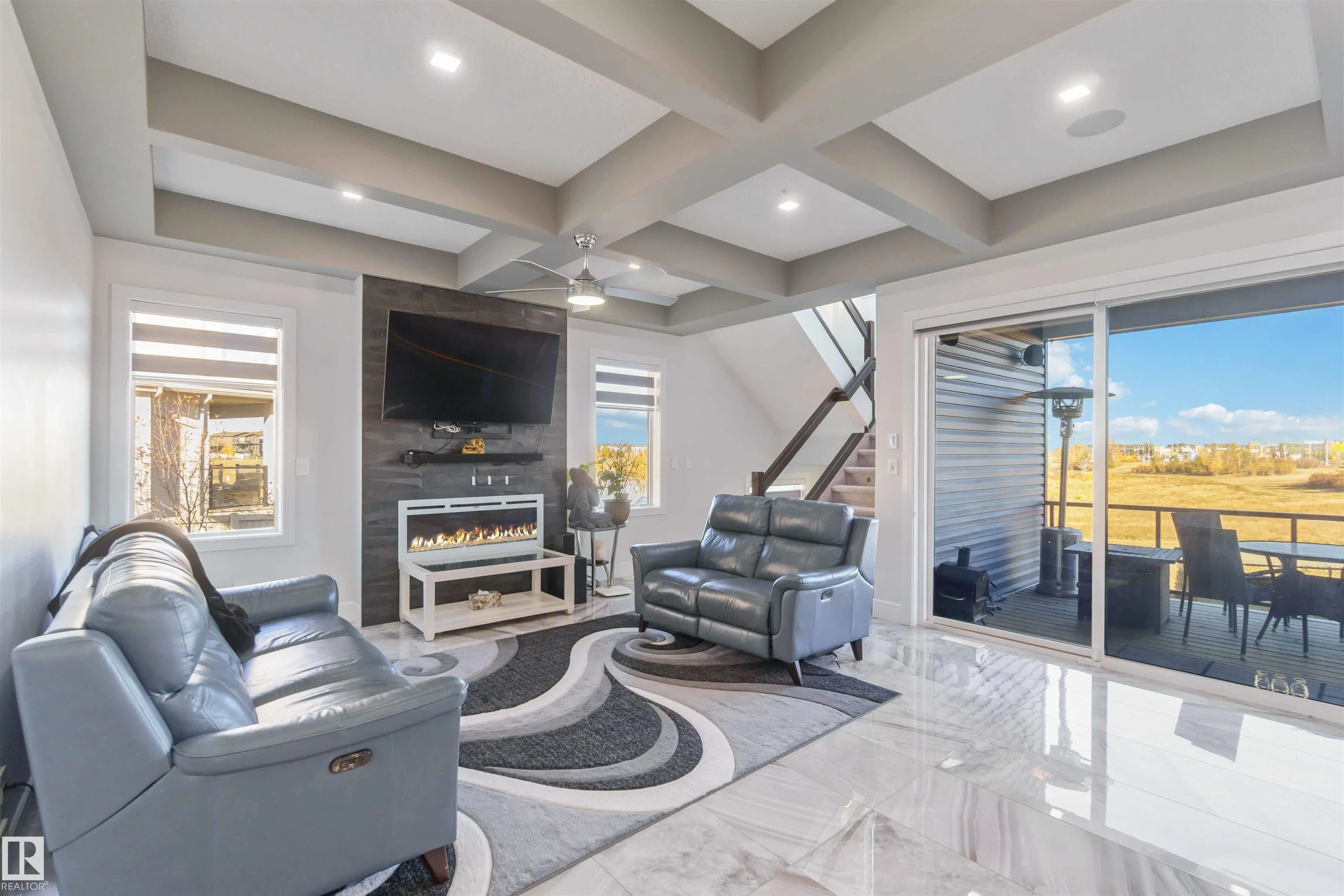1808 20 Avenue