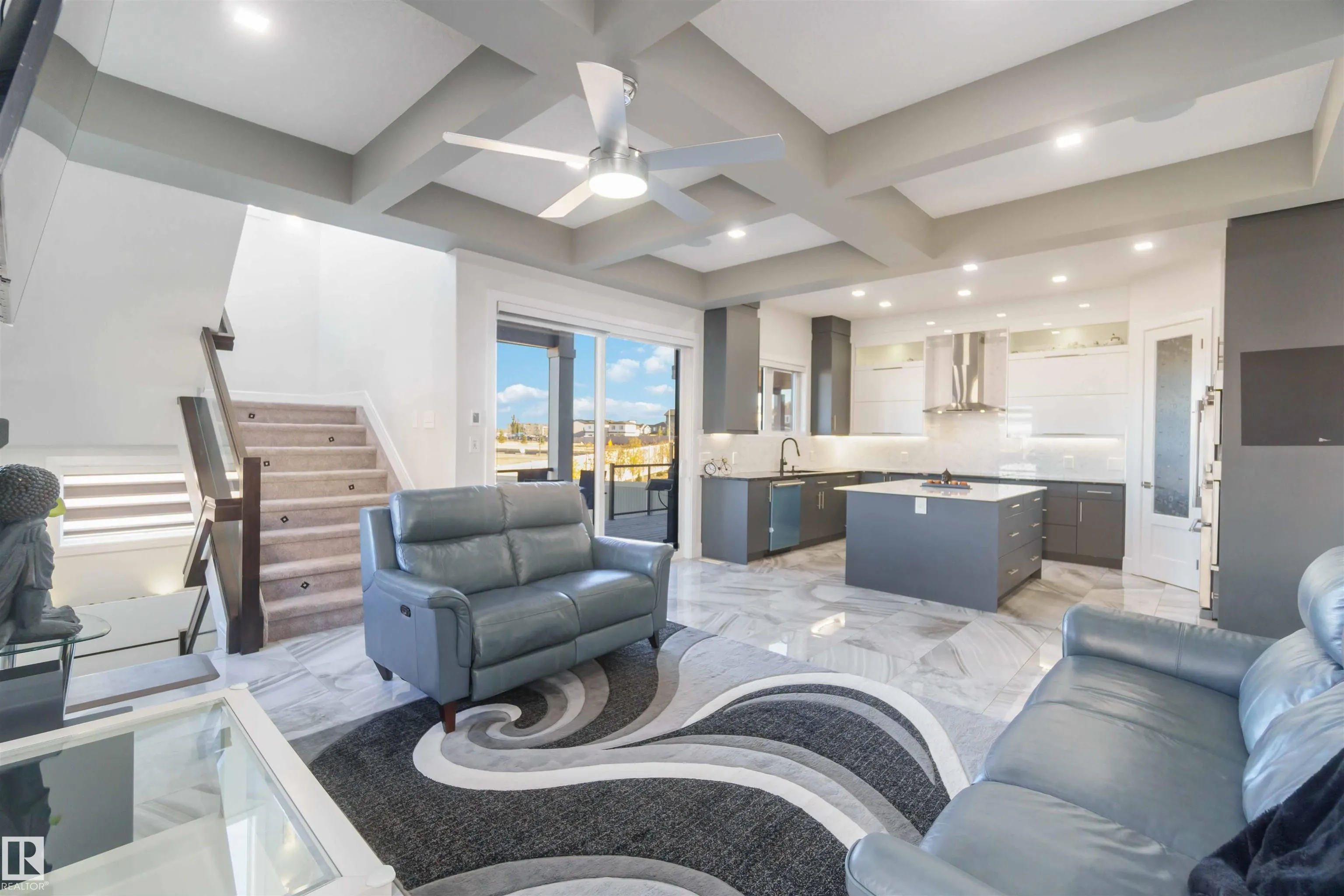 1808 20 Avenue