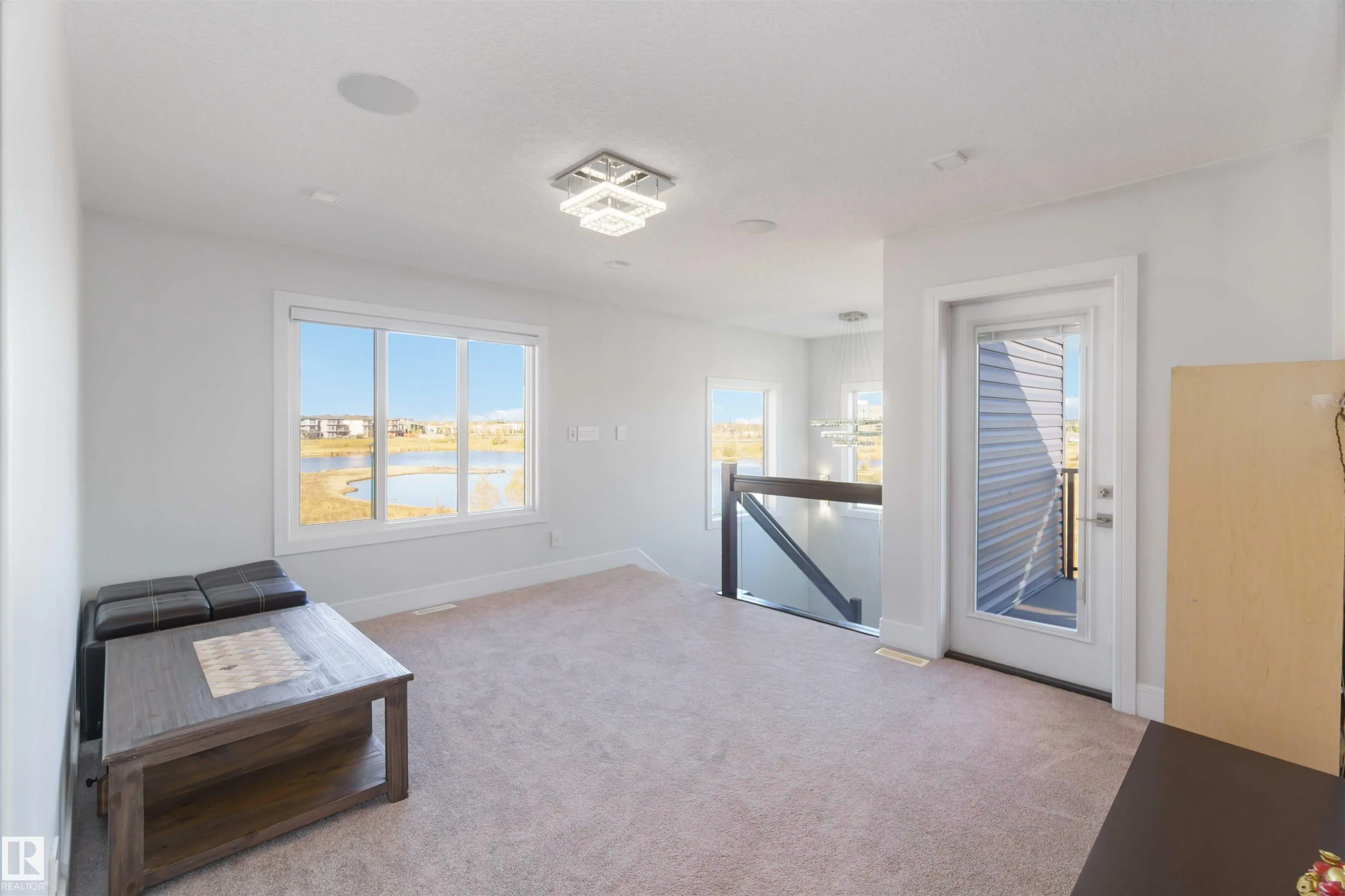 1808 20 Avenue