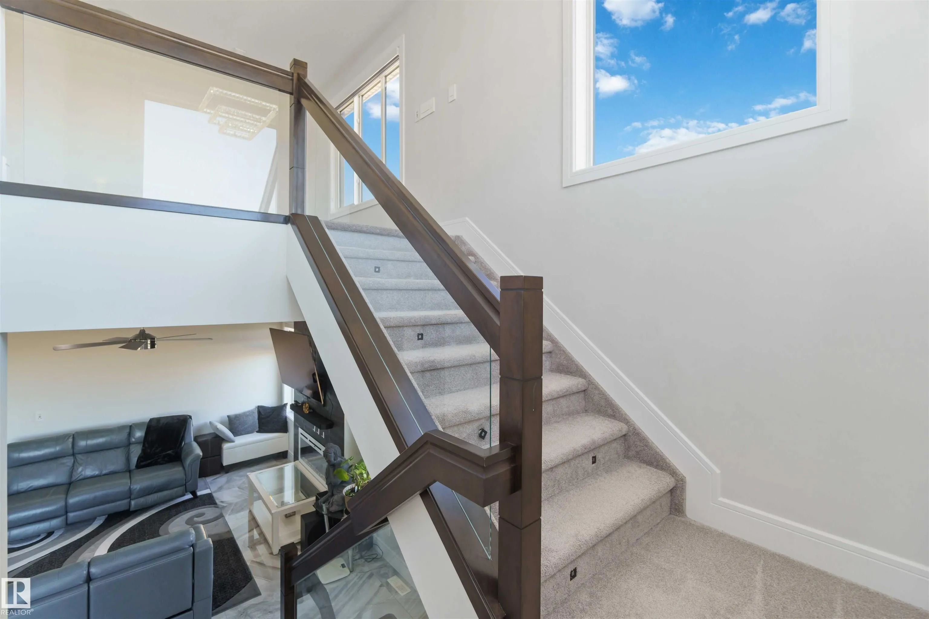 1808 20 Avenue