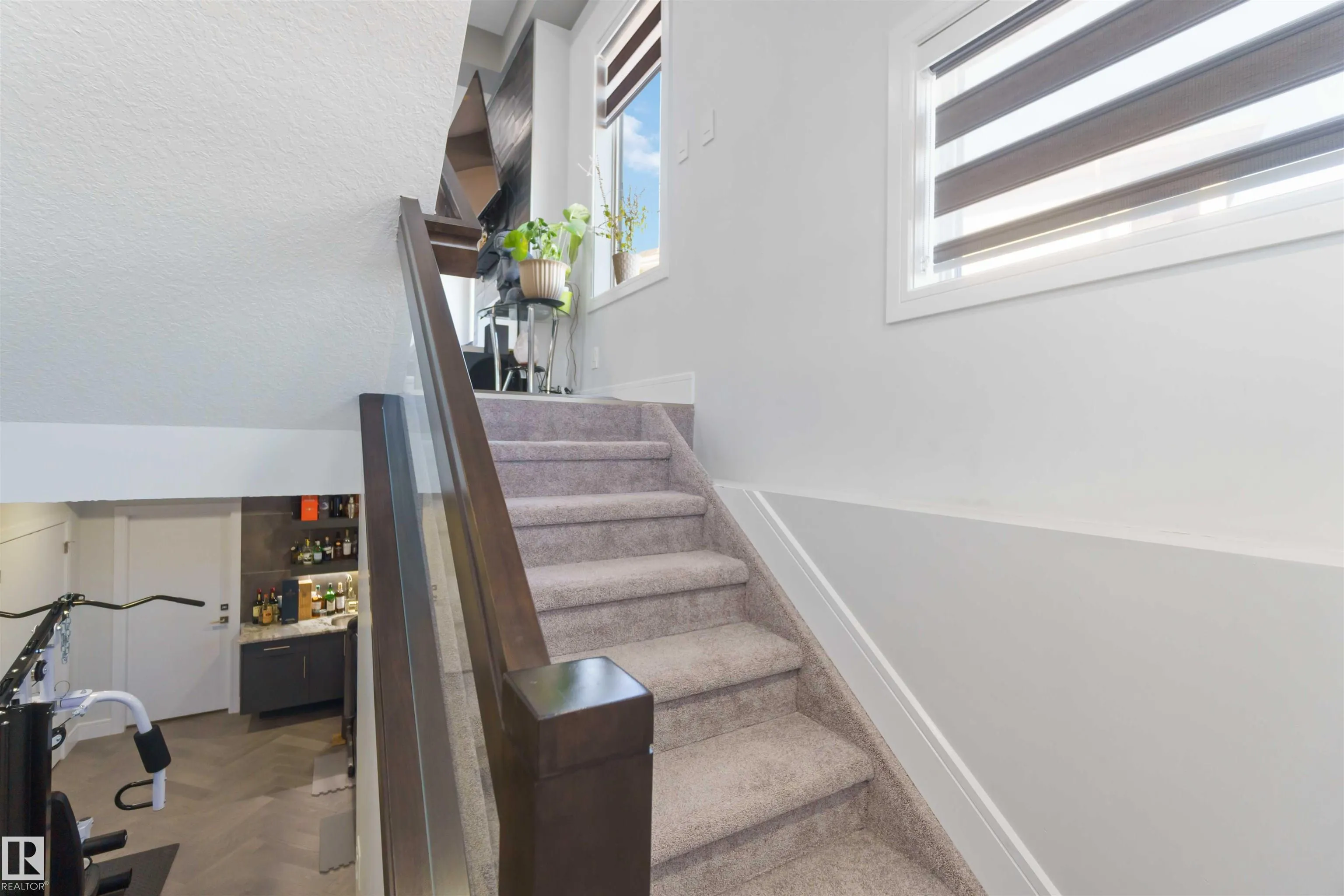 1808 20 Avenue
