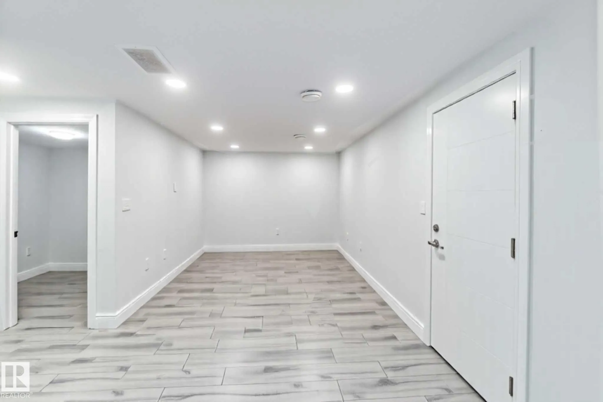 1808 20 Avenue