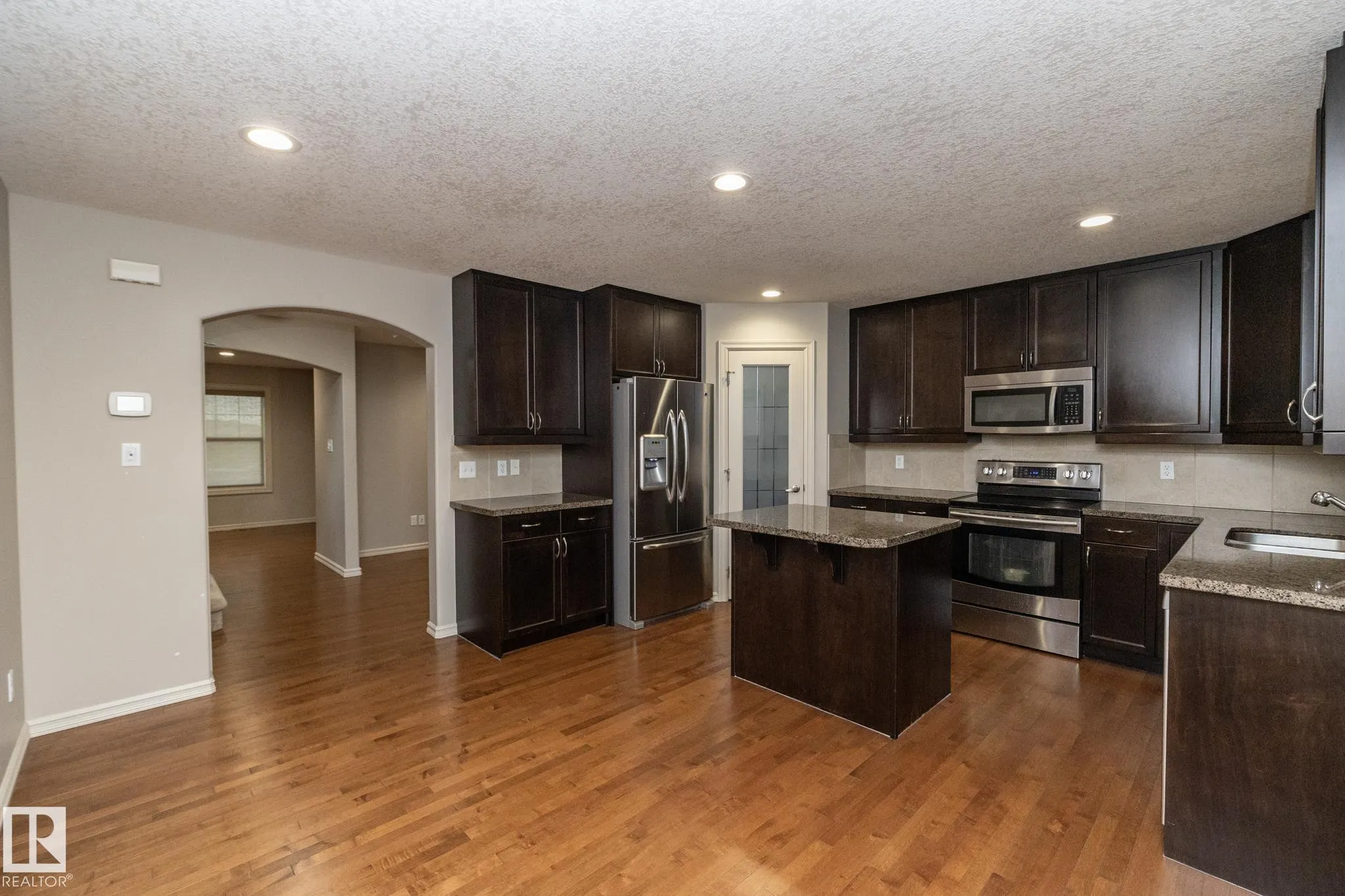 7117 SOUTH TERWILLEGAR Drive